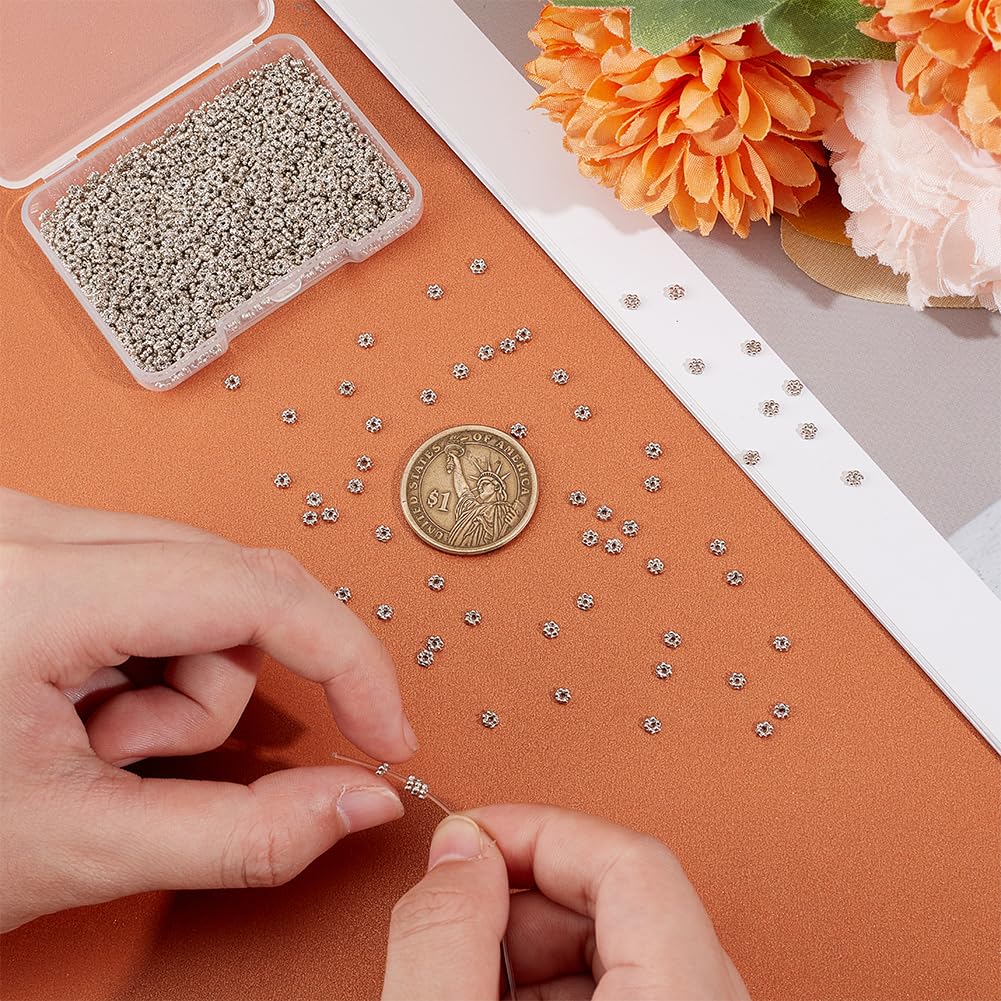 UNICRAFTALE 1000Pcs Spacer Beads Flower Beads 3mm Daisy Spacers Beads Metal Loose Beads Blossom Beads Braclet Beads Tiny Spacer Beads for Necklace Bracelet Earring Jewelry Making Hole 0.8mm