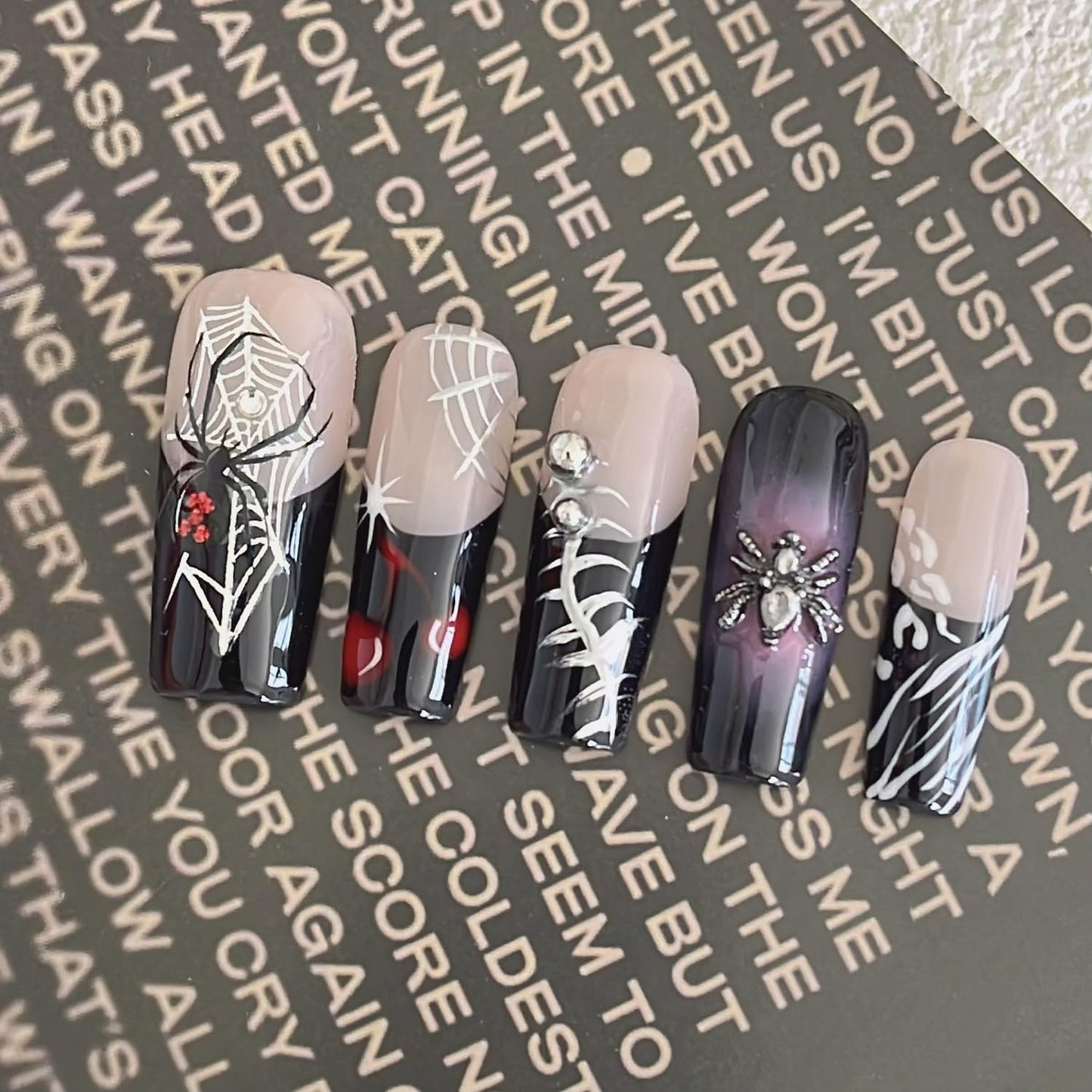 Halloween Handmade Press on Nails Long Square False Nails 3D Spider Designs Full Cover Thick Black French Tip Acrylic Fake Nail Halloween Silver Spider Web Stick on Nail for Women（Size M)