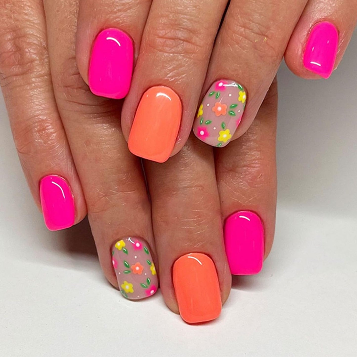 Pink Press on Nails Short Square Fake Nails with Colorful Flower Designs Orange Nails Press ons Glossy Glue on Nails Spring Acrylic Nails Cute Flase Nails Stick on Nails for Women 24Pcs