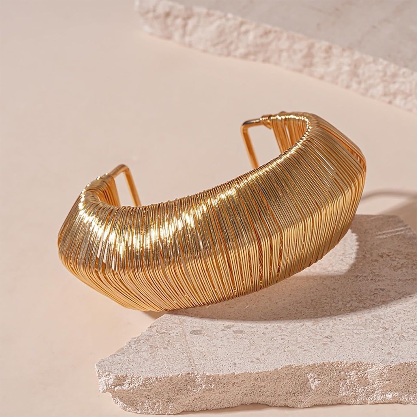 MOEEIJEW Chunky Gold Bangle Bracelets for Women Cuffs Bracelets Wide Hammered Bangle Statement Jewelry (Gold A)