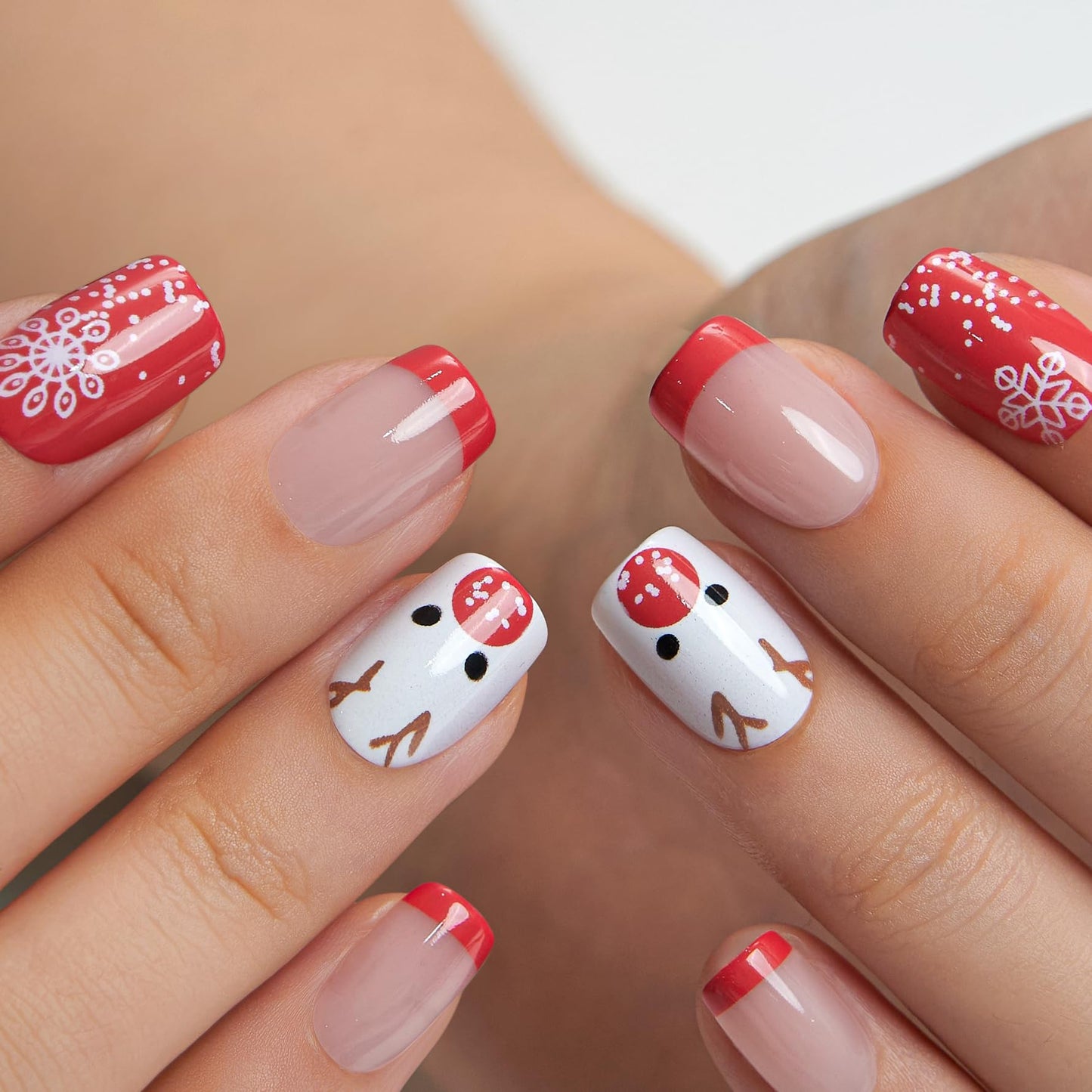 Curvlife Press on Nails Acrylic Short Square Fake Nails with Christmas Deer Design Full Cover False Nails for Women Reusable Nail Kit