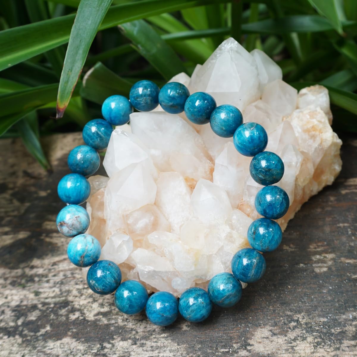 10MM Blue Apatite Bracelet for Unisex | Natural Third Eye & Throat Chakra Crystal Stone for Future, Feng Shui, Meditation, Divination, Amulets | Anxiety Stress Relief | Emotional Control