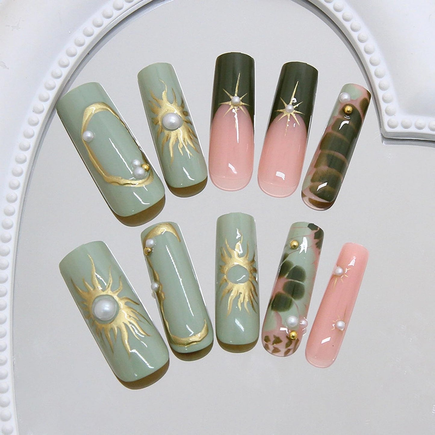 MISUD Press on Nails - Long Square Fake Nails with Green, Acrylic Gold Chrome Sun Star Design 24 pcs