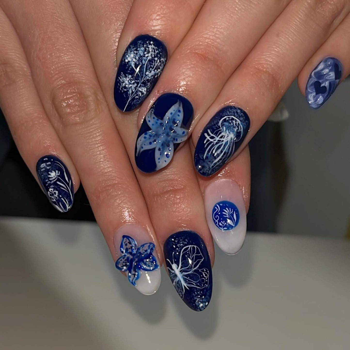 octoswave Blue Press on Nails Almond Fake Nails Medium Artificial Nail 3D Starfish Stick on Nail for Women 30pcs