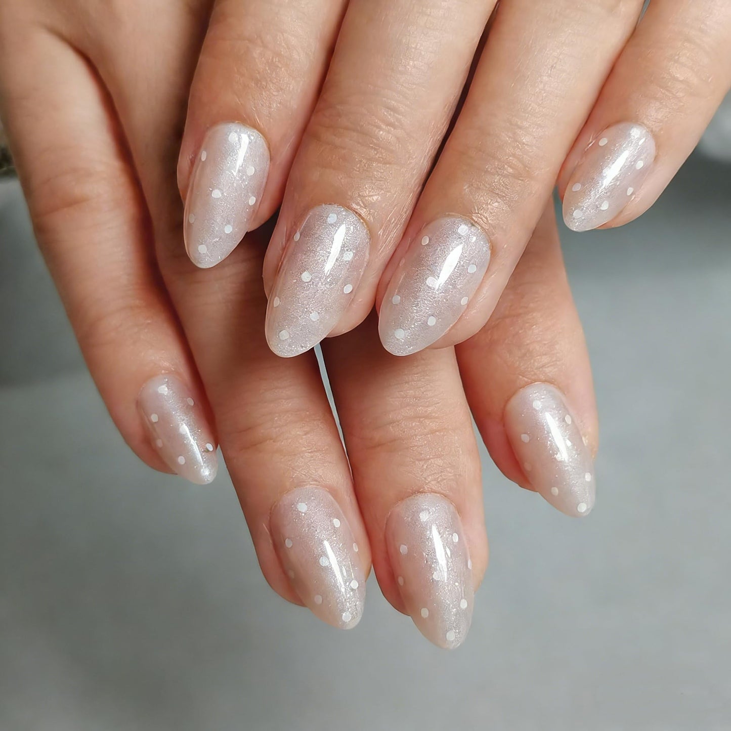 Nude Polka Dot Short Almond Press on Nails, Glitter Dots Gel Fake Nails Kit with Glue, Reusable 32Pcs & 16 Sizes for Women, Parties, Daily Wear