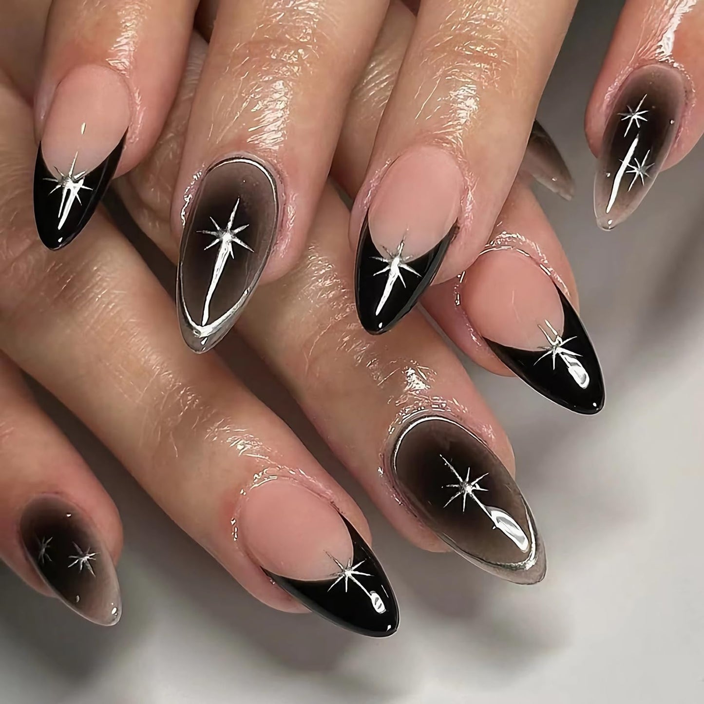 MISUD Press on Nails - Medium Almond Fake Nails with Goth Black, Acrylic Silver Chrome Star Design 24 pcs