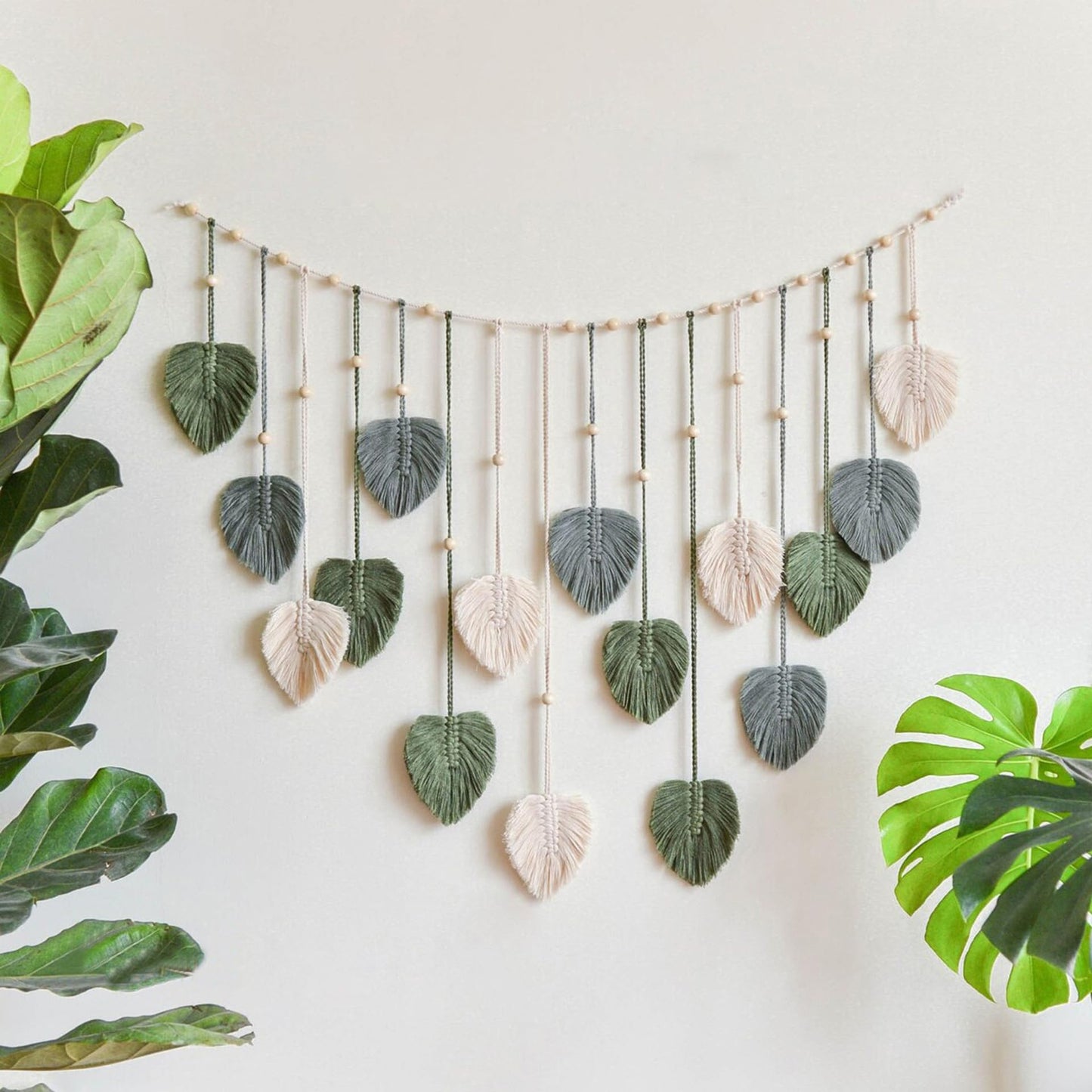 Urbun Macrame Leaves Wall Hanging -Large Chic Feather Boho Macrame Wall Decor Leaf Hanging Photo Display Handmade Woven Wall Art Leaf Tapestry for Nursery, Bedroom, Living Room, 29.5 x47.3 Inch
