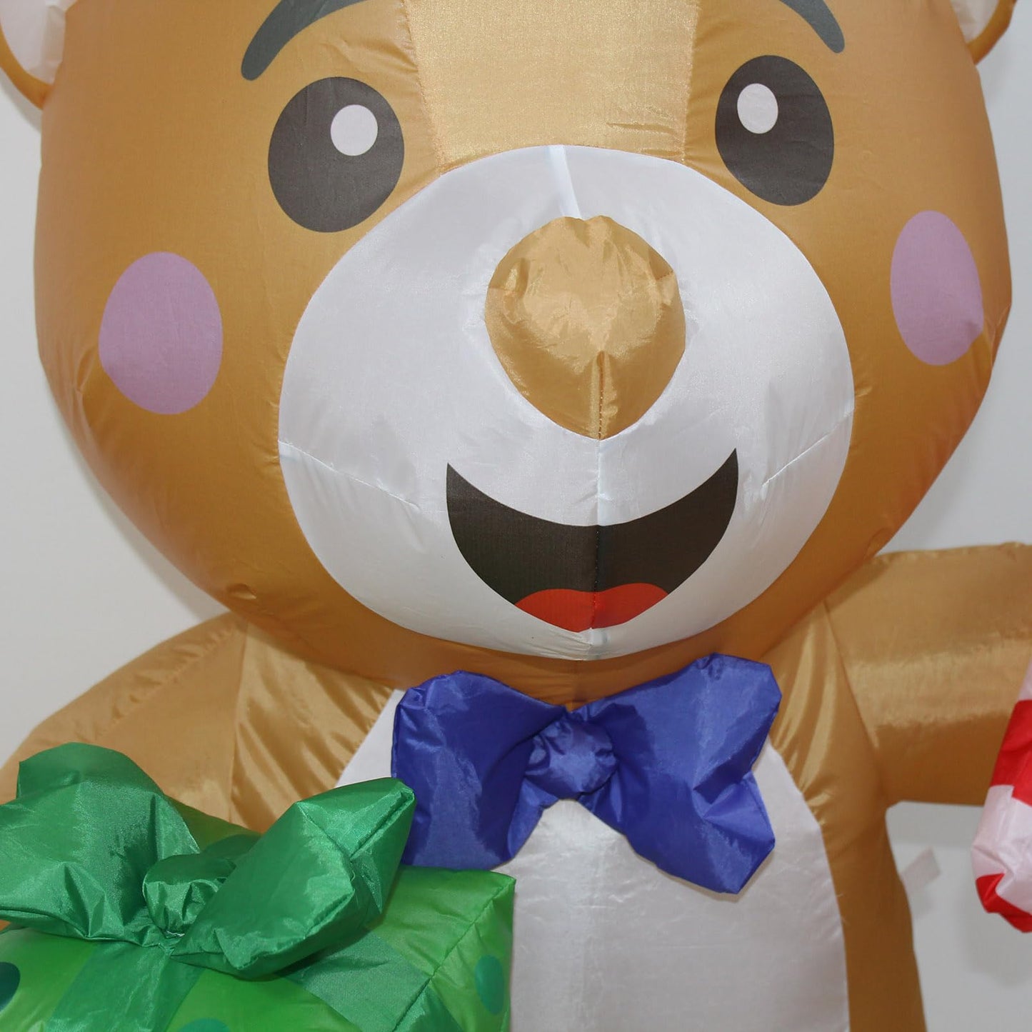 Christmas Inflatables Bear Gift Box Candy Cane Lighted Yard Lawn Inflatable Decoration with Built-in Fan and Stakes Ropes Holiday Party Decor, Christmas Decor (5FT-Bear Holds Giftbox & Candy Cane)