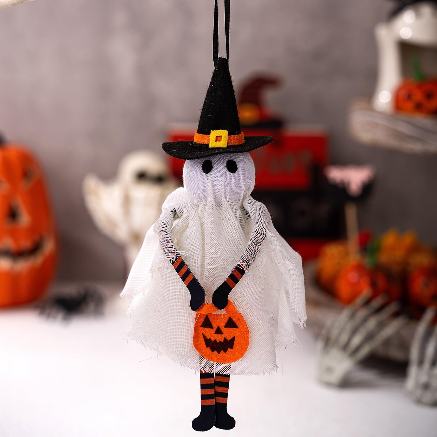 Set of 4 Halloween Tree Ornaments Black Cat Pumpkin Skeleton Ghost Hanging Decorations for Holiday Party Home Christmas Tree Decor