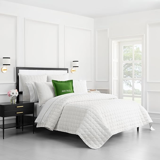 kate spade new york Noel Full/Queen Quilt Bedding Set, 200 Thread Count and 100% Cotton Cover, All Season 3 Piece Reversible Bedding Set, Machine Washable, Marshmallow