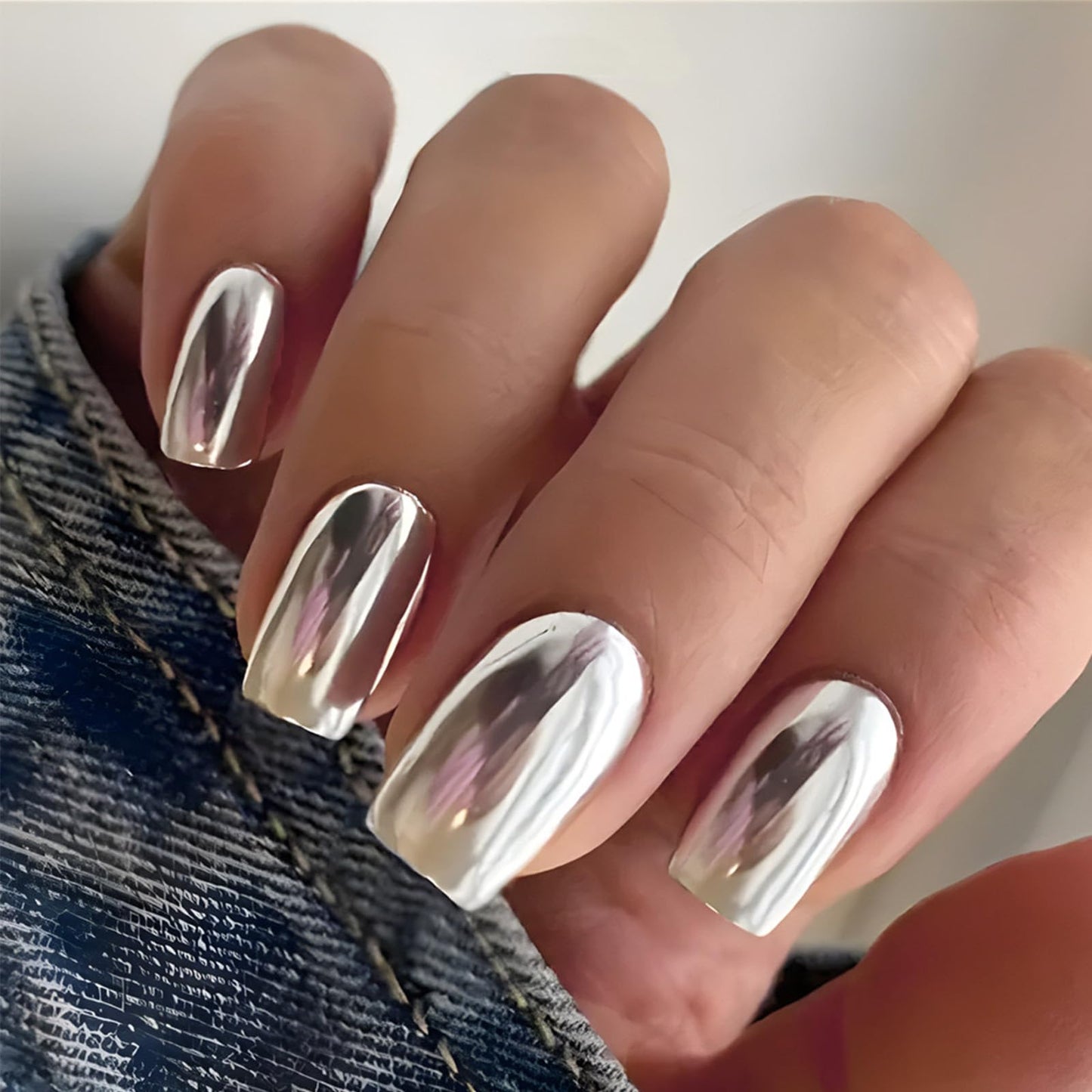 FJSMTOPl Silver Press on Nails - Medium Square Fake Nails - Metallic False Nails - Acrylic Glue on Nails - Artificial Stick on Nail for Women Nail Manicure 24 Pcs