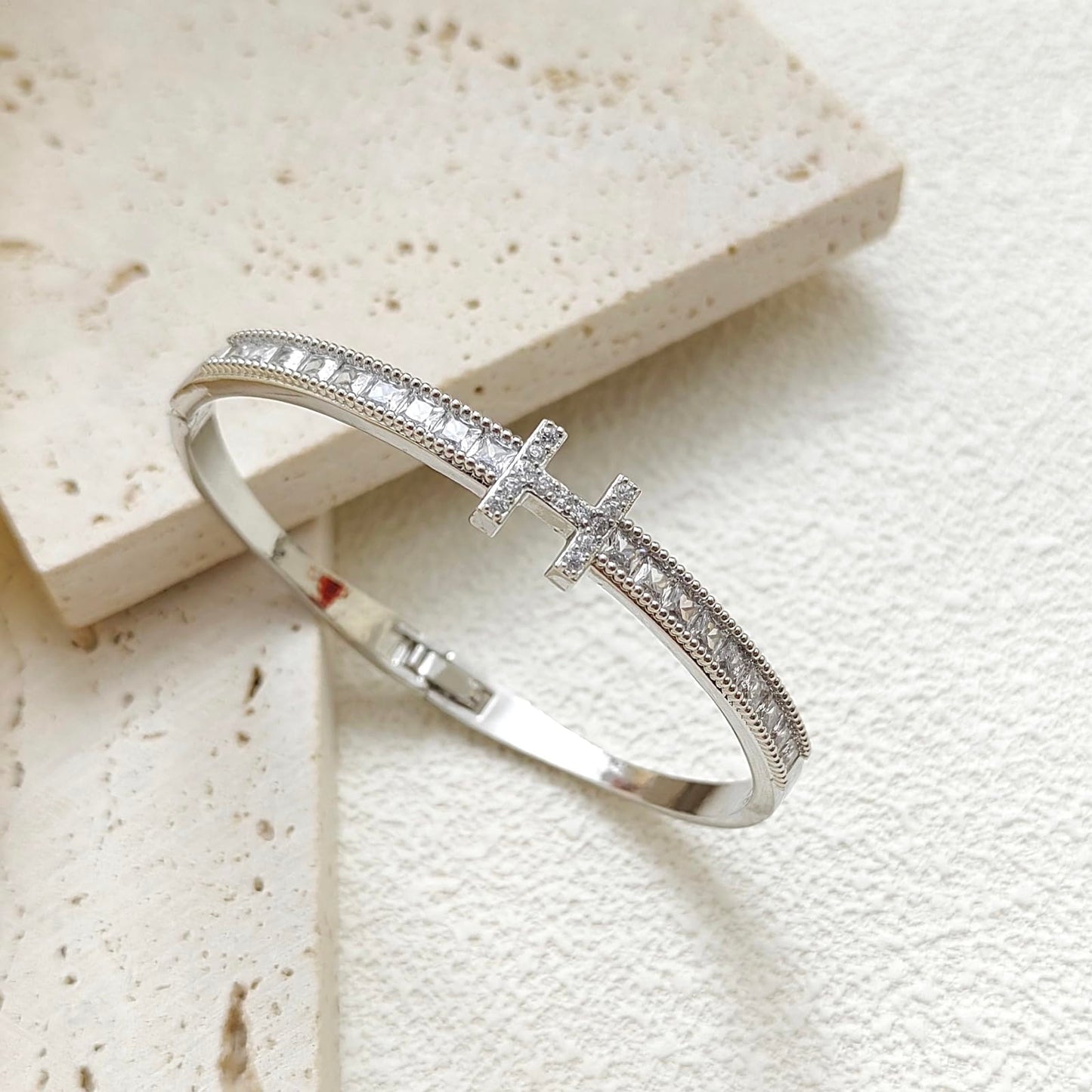 Letter H Bangle Bracelet for Women Personalized Cubic Zirconia Bracelets Love Bangles Bracelets Gifts for Her (S)