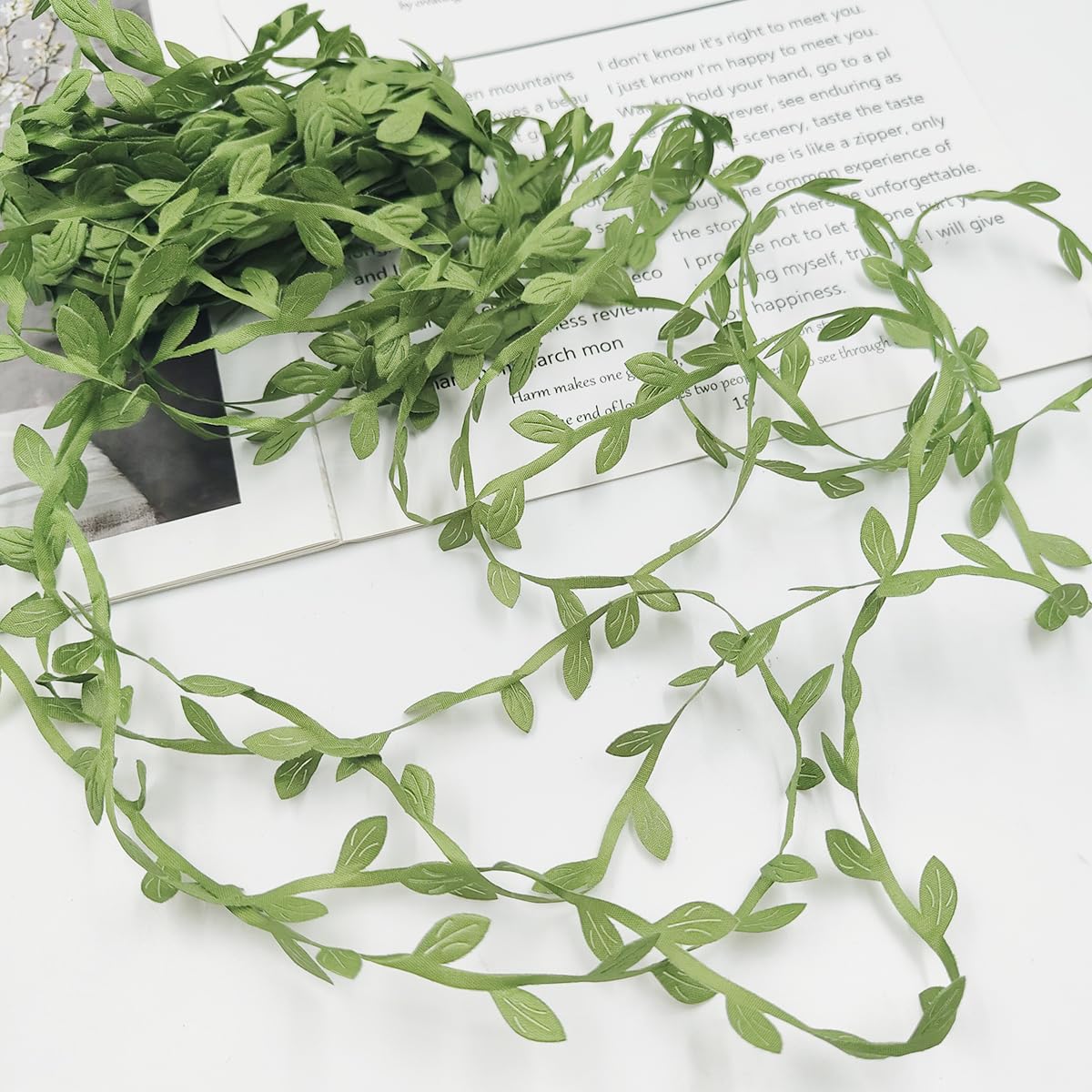2 PCS Leaf Ribbons 43.7 Yard, lyfLux Leaves Leaf Ribbon Trim Rope, for for DIY Crafts, Wedding, Home Decor (Gold+Green)