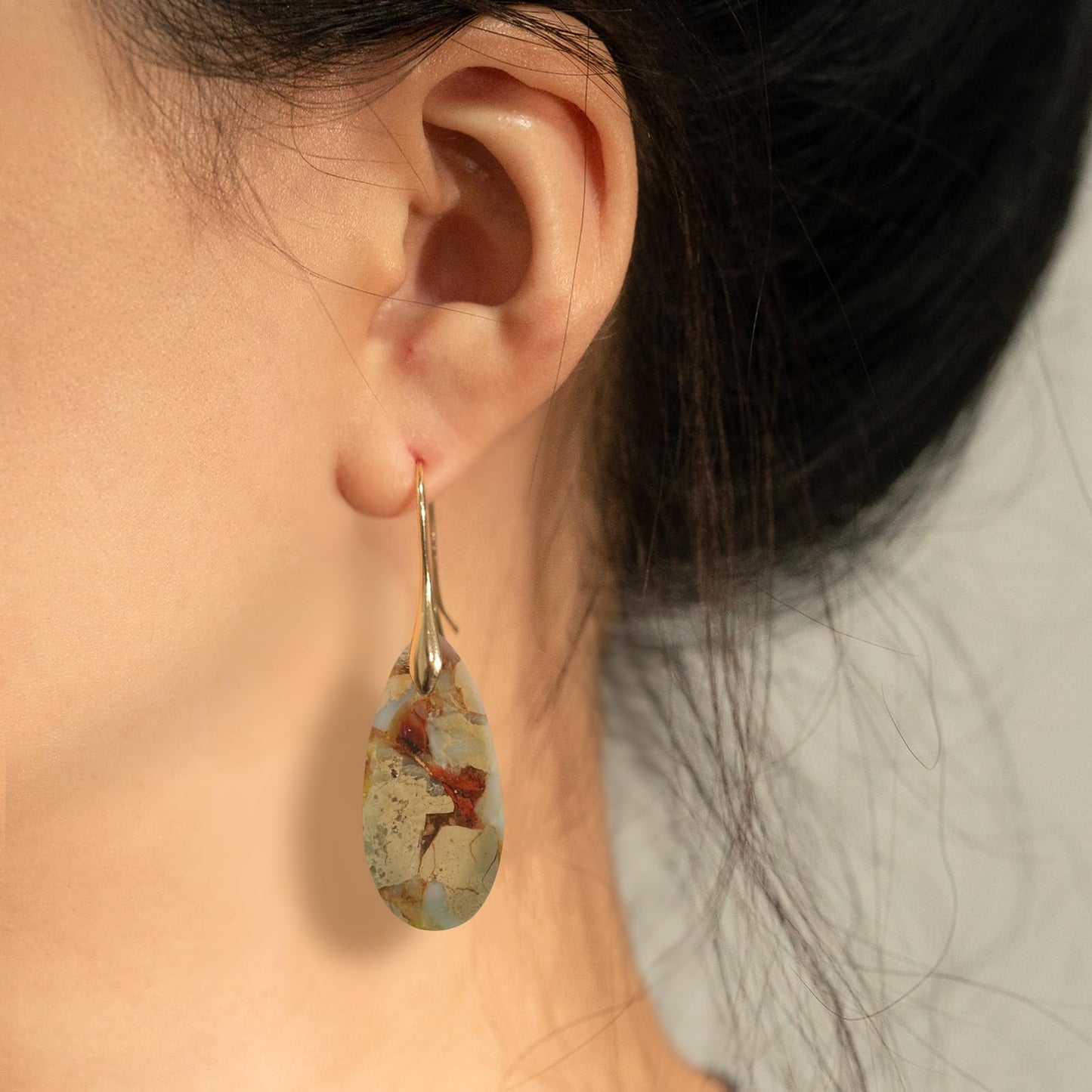 Sriomu Natural Healing Stone Fishhoop Dangle Drop Earrings Statement Gold silver earrings
