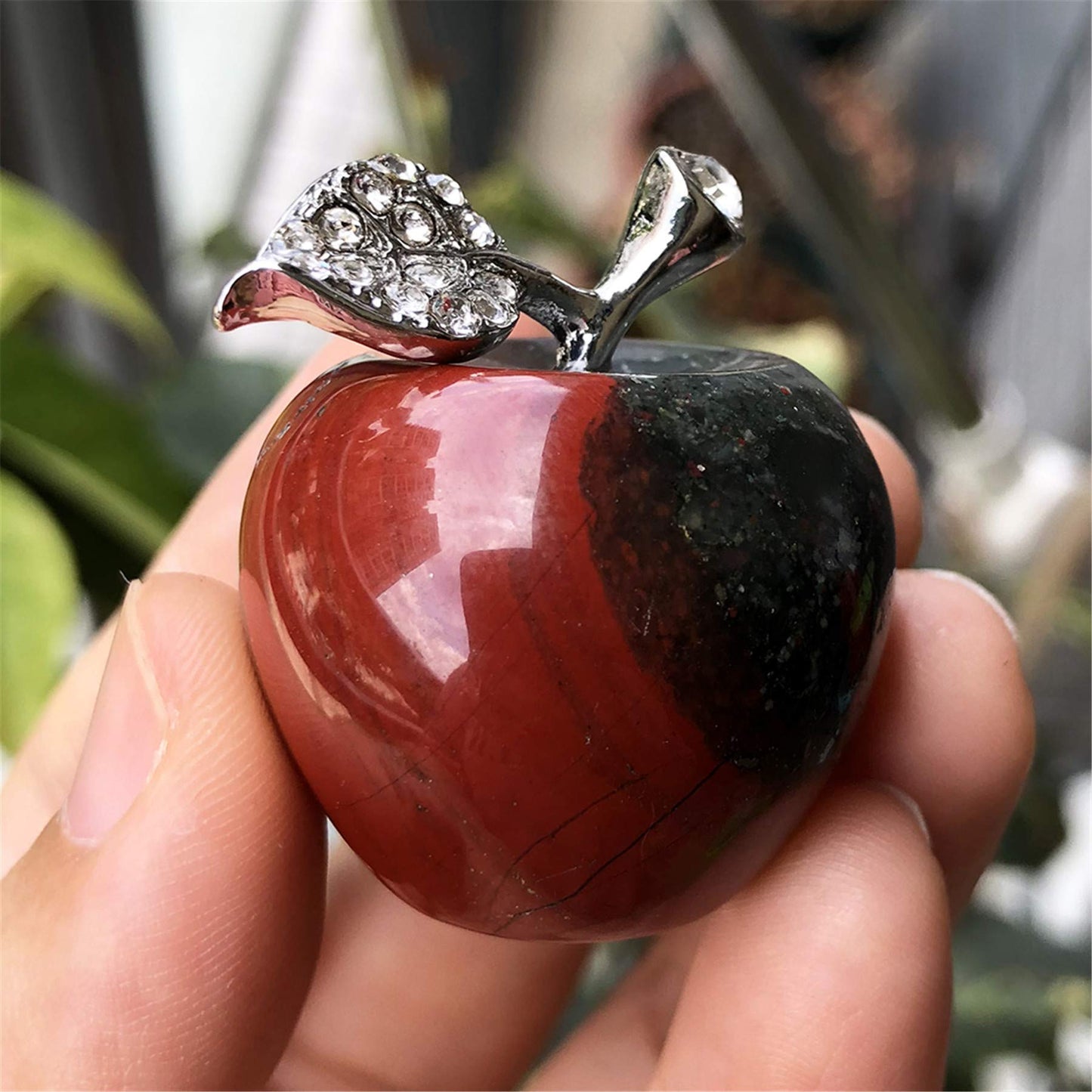 Casaper Africa Bloodstone Apple Figurine Pocket Stone Fruit Sculpture Healing Crystal Statue Home Decoration 1.3" Tall