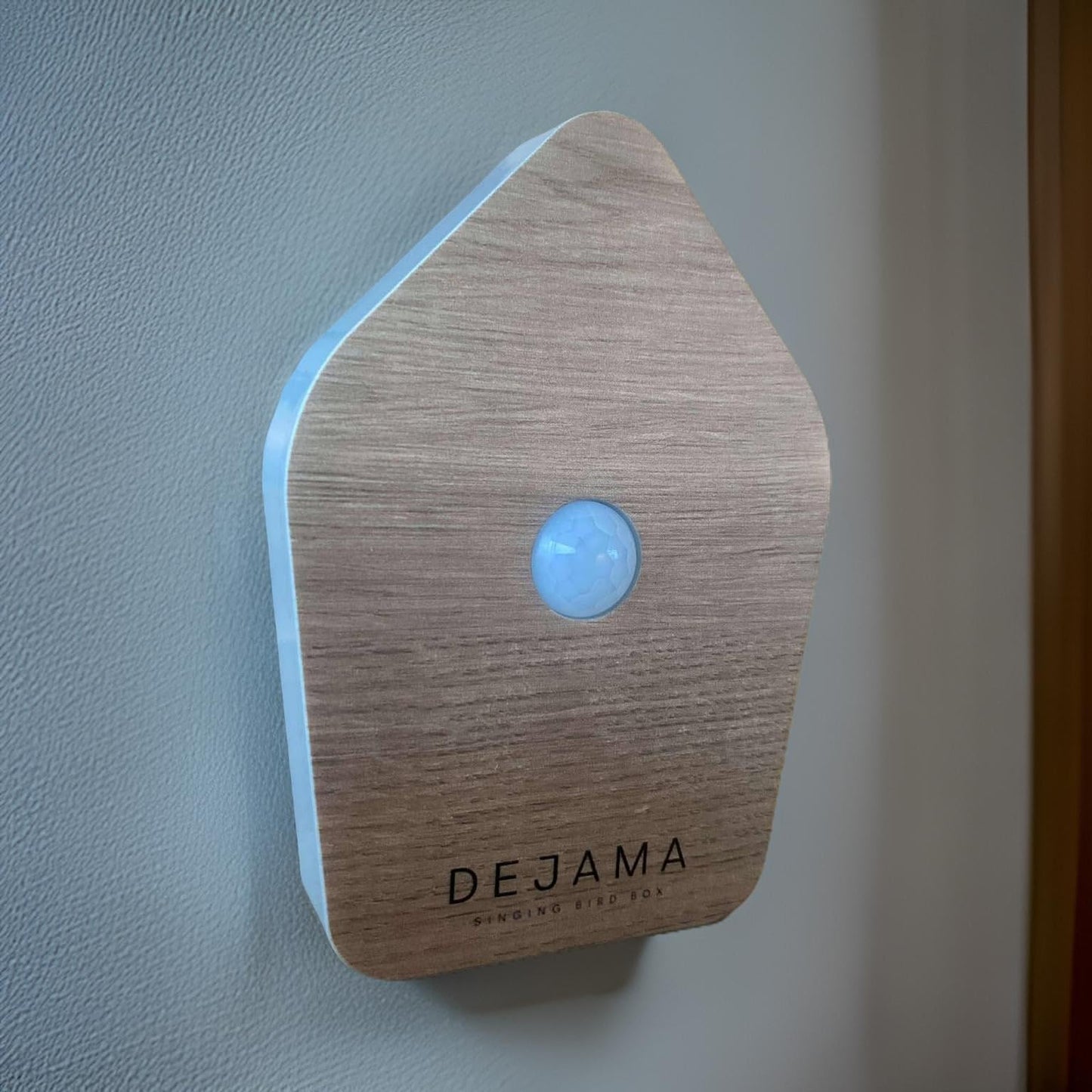 Dejama Singing Bird Box Mini Zwitscher for Bathrooms and Interiors Modern Nature Sound Box - Motion Sensor with Sound