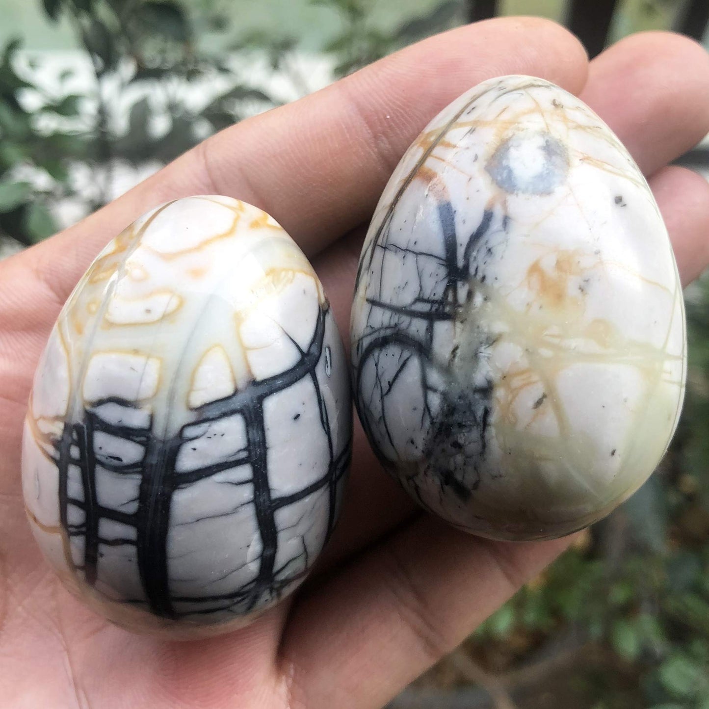 Fekuar Stone Egg Figurine, Polished Healing Crystal Easter Eggs Sphere Sculpture with Wood Stand, Picasso Jasper, 1.8"
