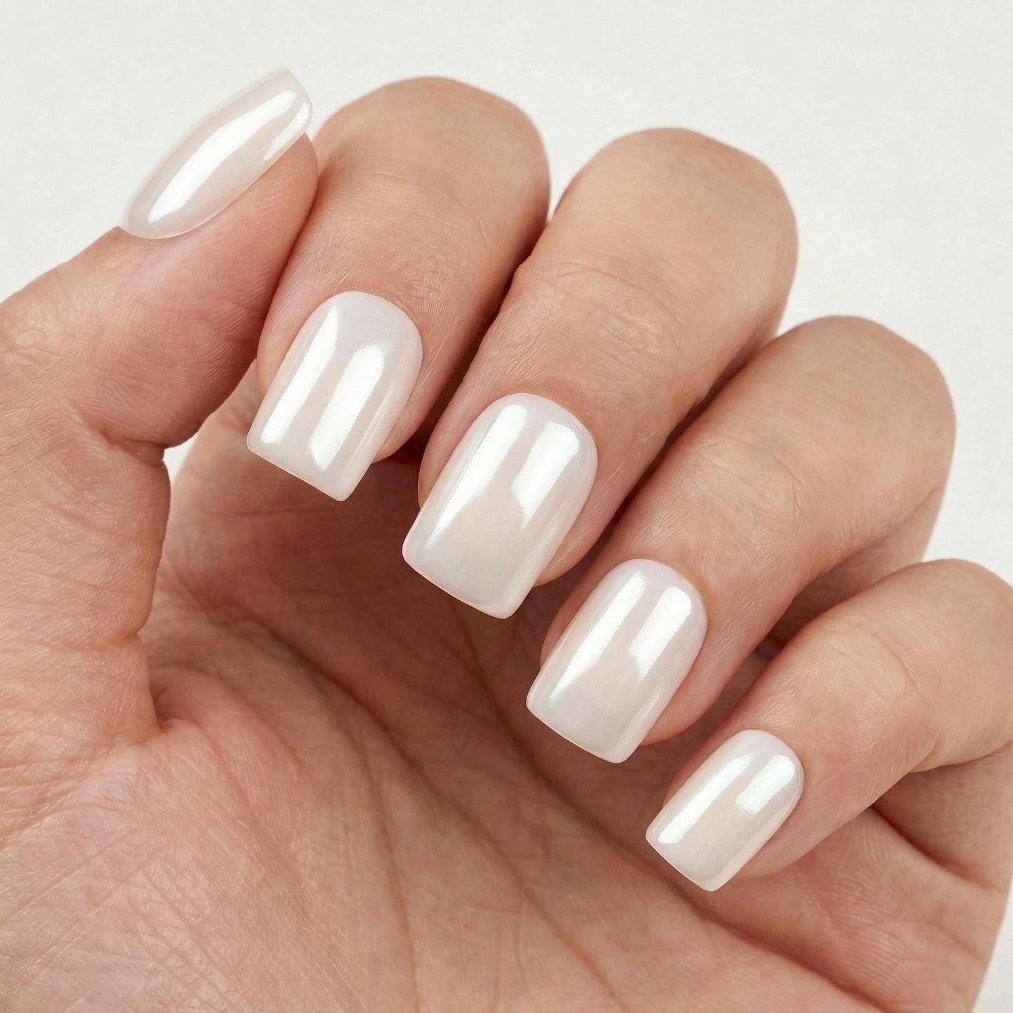 Taoyisent Moonlight White Short Press On Nails, Glossy Creamy White Square Shape, Natural Looking False Nails, Elegant Minimal Style, 24PCS for Women