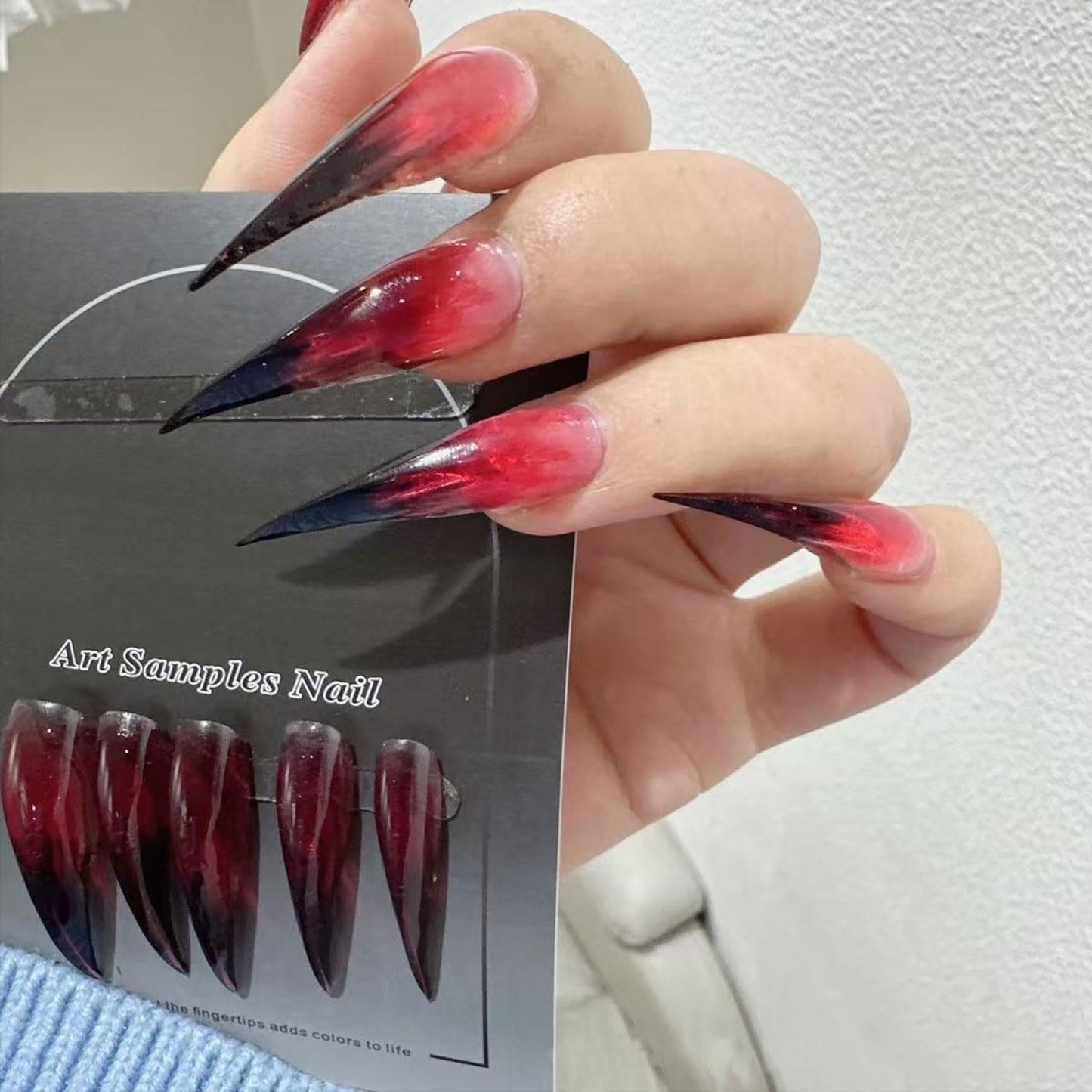 10 Pcs Halloween Press on Nails Handmade Bloody Black Red Gradient Fake Nails Full Cover Eagle Claw Design Long Curved Stiletto Thick Nails Press Ons Goth Nail for Women (Size M)