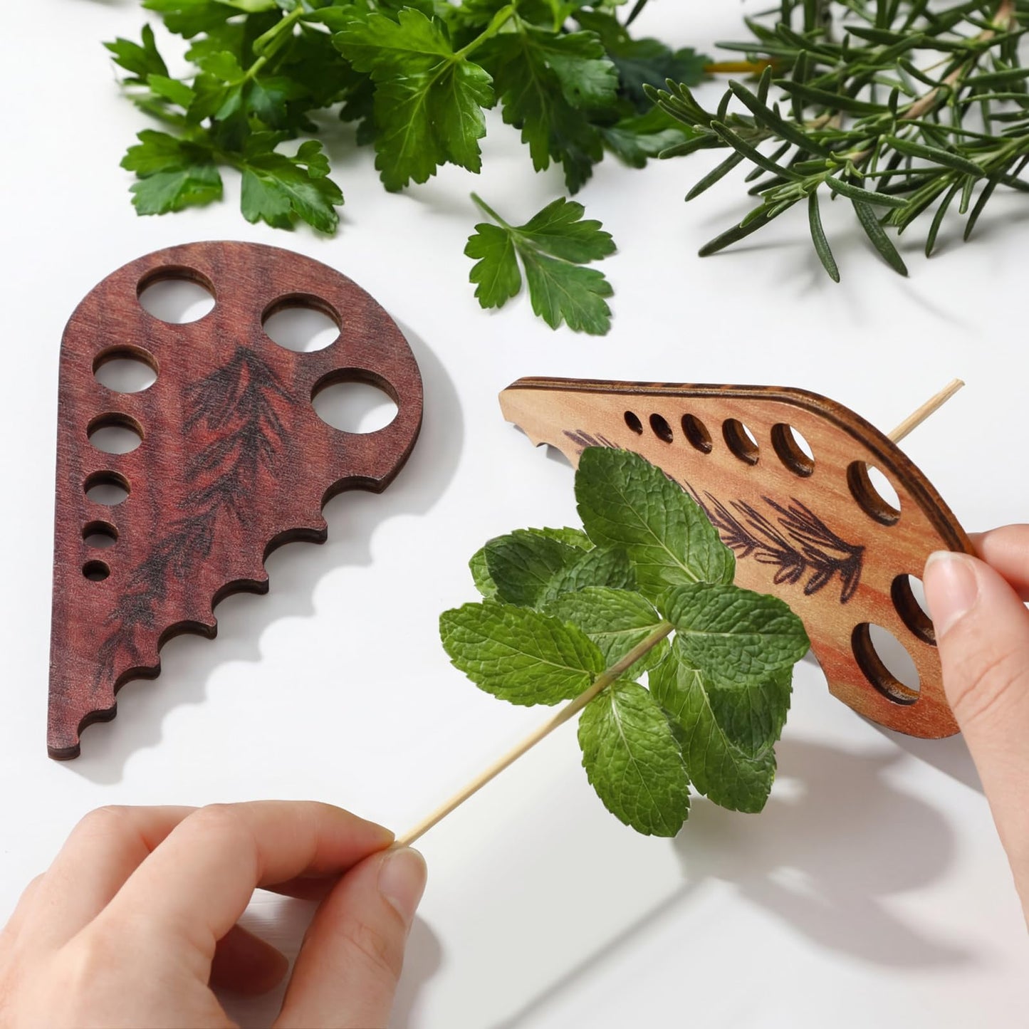 Sliner 2 Pcs Wooden Leaf-shaped Vegetable Separator, Pottery Herb Stripper Tool Supplies, Kitchen Gadgets, Herb Stripper Gifts, Mom Cooking Gift for Kitchen, Stocking Stuffer, Chef Cooking Gifts