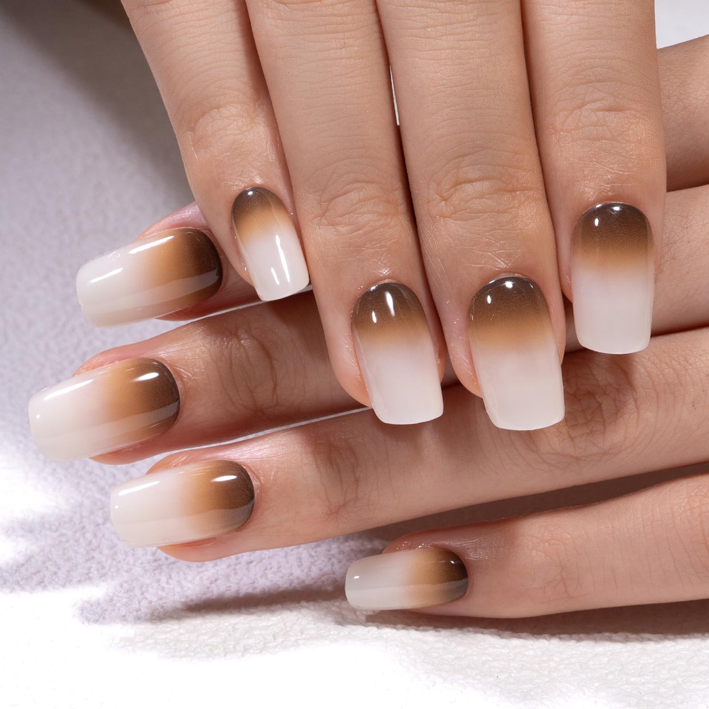 Curvlife Press on Nails with Brown and white Design Full Cover False Fake Nails Reusable Nail Kit with Nail Glue Adhesive Tabs Nail File