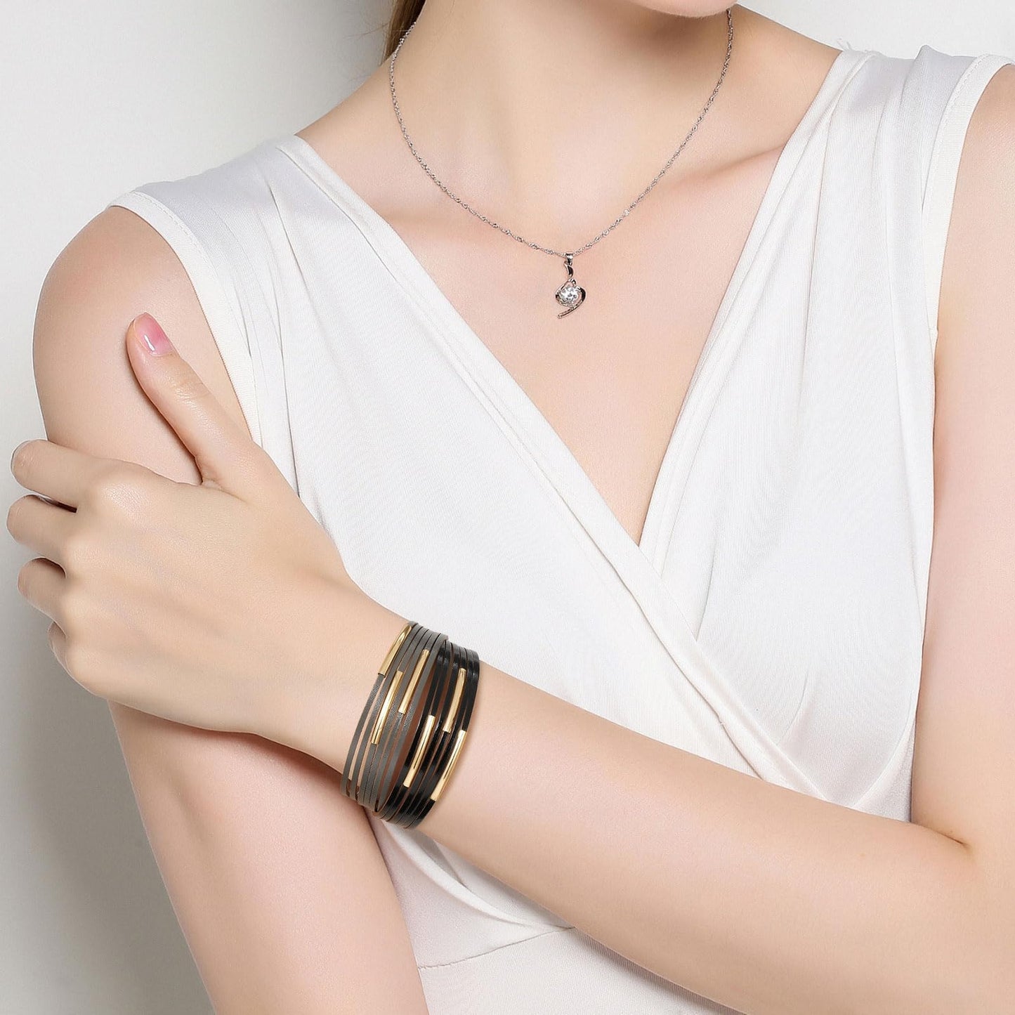 QIUTIMIY Leather Bracelets for Women Trendy Boho Cuff Bracelet Layered Bangle with Clasp Hand Wrist Jewelry Western(Style 3-Black Gray)