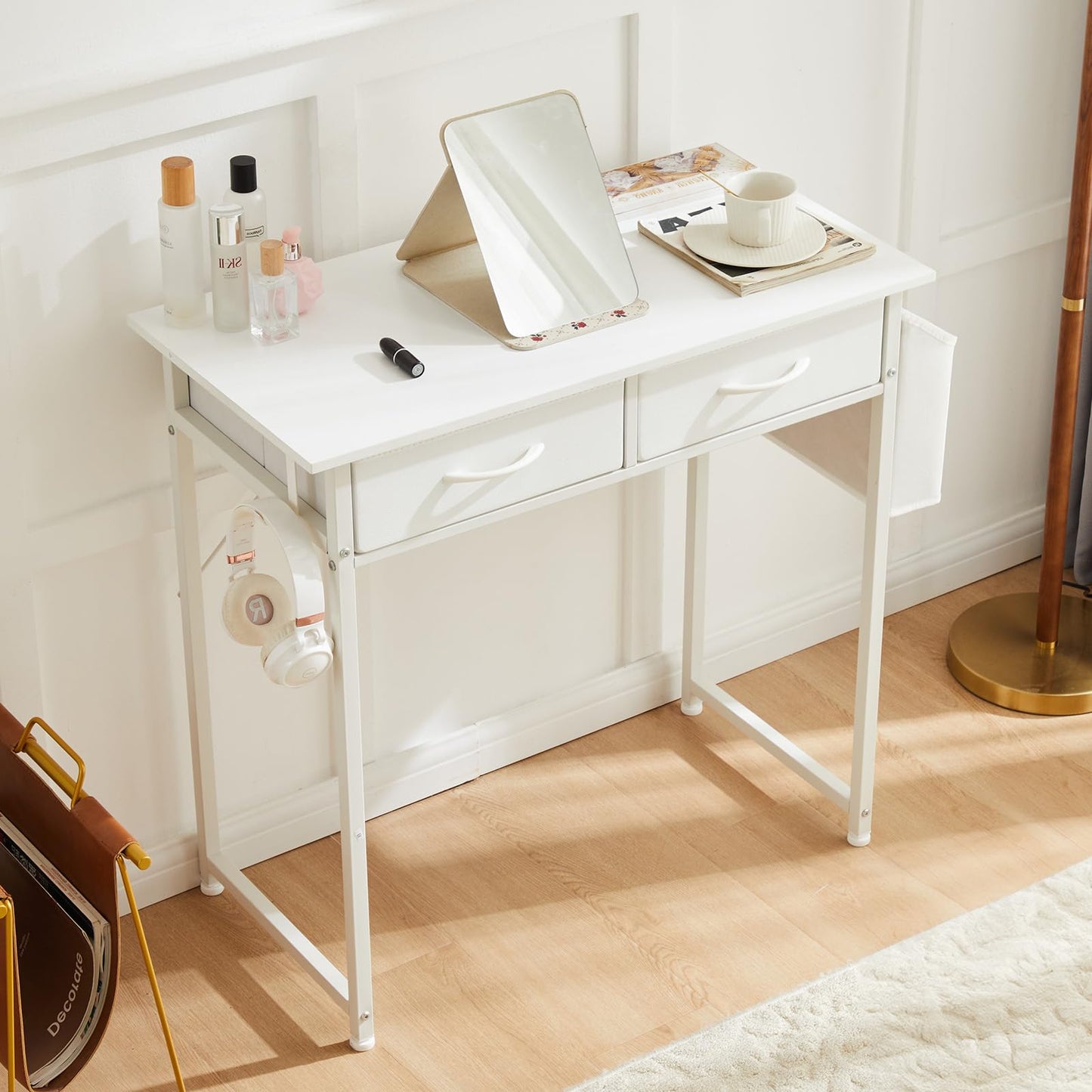 DUMOS 32" Home Office Computer Desk with Drawers, Small Gaming Writing Study Table with Storage Side Bag, Headphone Hook and Adjustable Feet for Bedroom White
