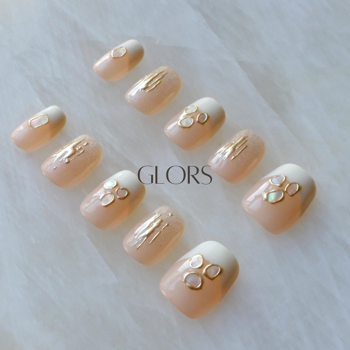 [GLORS] Purely Handmade Press On Nails | Mica Love - Shell Piece Pure and Seductive Nail Art | Salon Quality Fake False Nails in Short Square 10 pieces (Small, SS)