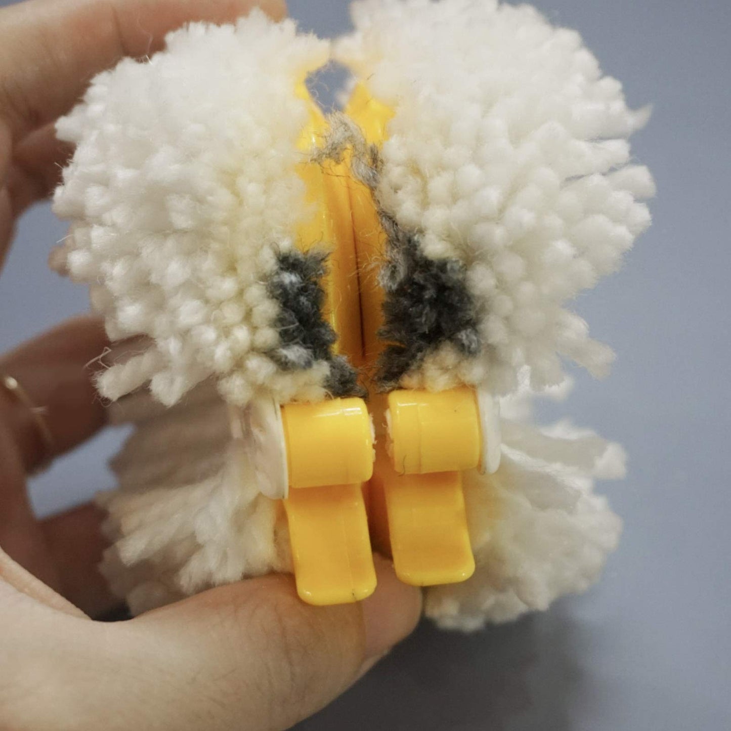 Hand U Journey Pom-Pom Maker 6 Sizes Pompom Maker Tool Set for Fluff Ball Weave DIY Wool Yarn Knitting Craft Project for