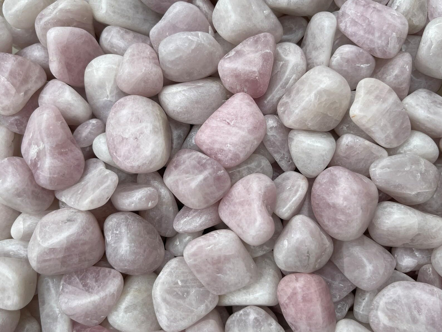 GAF TREASURES 5 Pcs Kunzite Tumbled Stones, Polished Natural Kunzite Gemstone, Kunzite Healing Crystals (Kunzite)