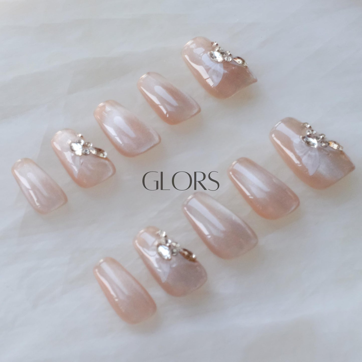 [GLORS] Purly Handmade Medium Ballerina Press on Nails | SCSbutterfly - Artistic Fake False Nail Tips with Butterfly and Cat-eye, 10 Pieces (Small, MB)