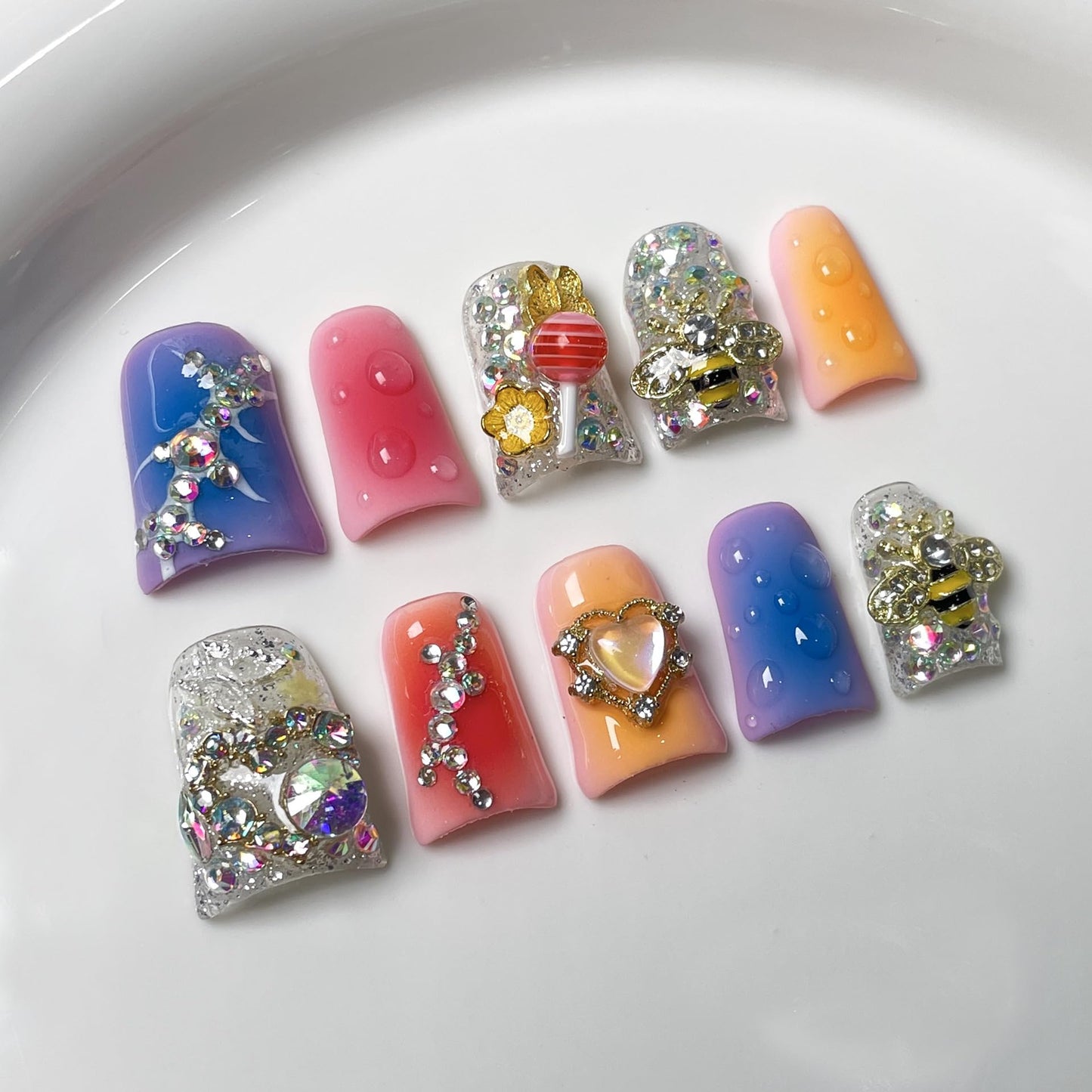 Gradient Press on Nails Luxury Handmade Fake Nail 3D Lollipop & Rhinetone Bee Design False Nails with Designs Heart Flower Press on Nails Muti-Layer Gel Thick Acrylic Nail for Women (Size M)
