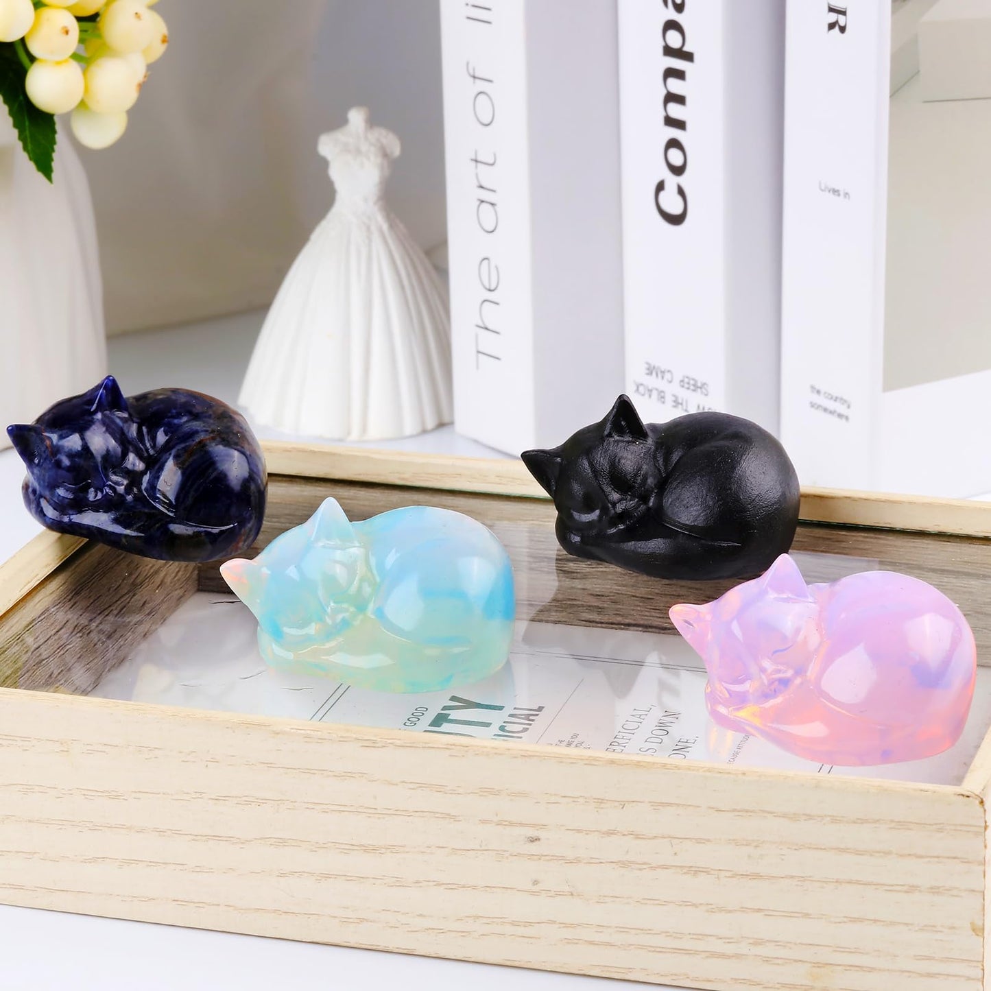 Ytbeoxk 2.1 Inch Opal Cat Crystal Statue, Healing Crystal Sleeping Cat Gemstones Decorations, Lucky Cute Kitten Figurines, White Cat Gift Home Office Desk Decor for Women and Men
