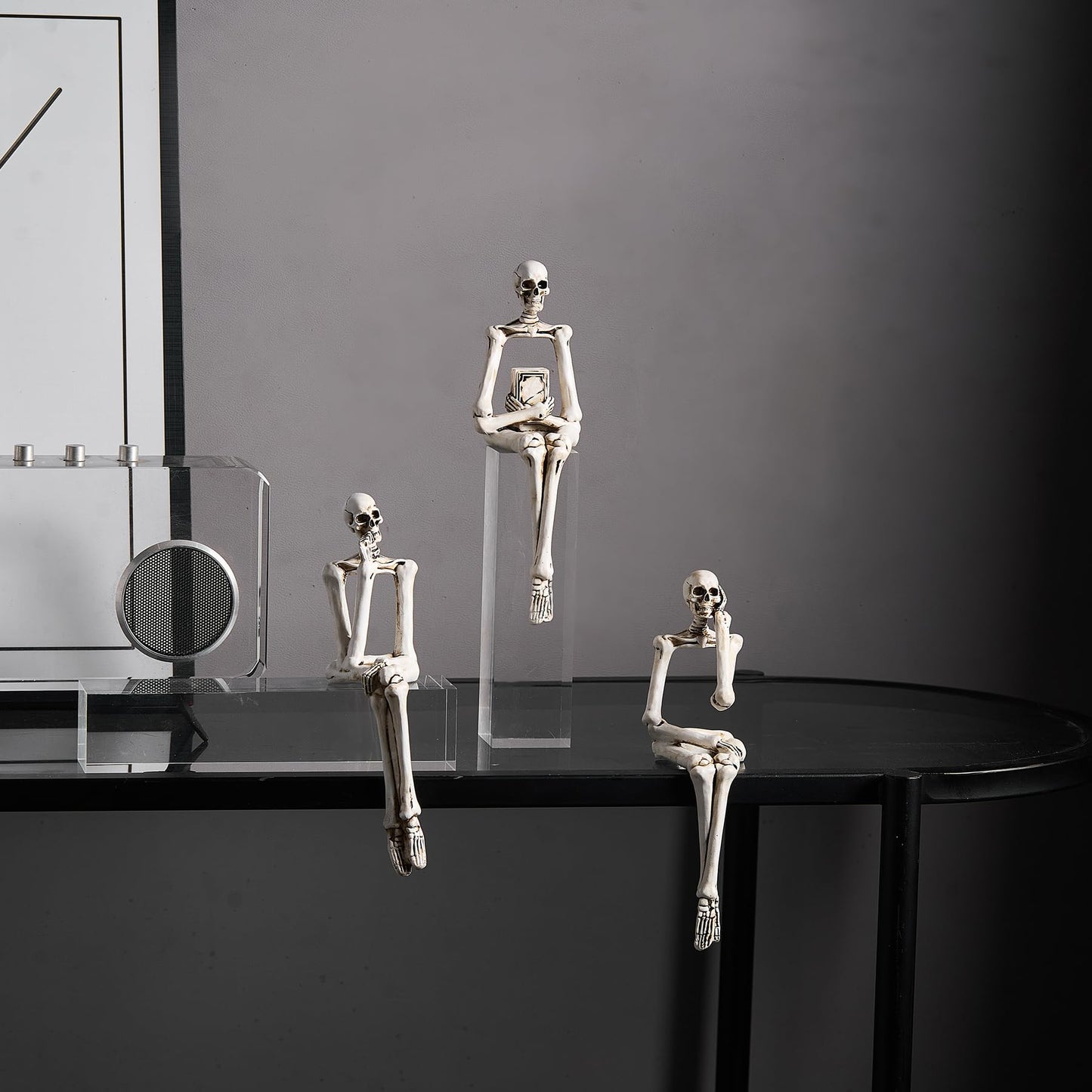 Octdays Skull Thinker Statues Halloween Decor, Indoor Small Resin Skull Collectible Figurines, Halloween Table Bookshelf Home Living Room Decorations (White)