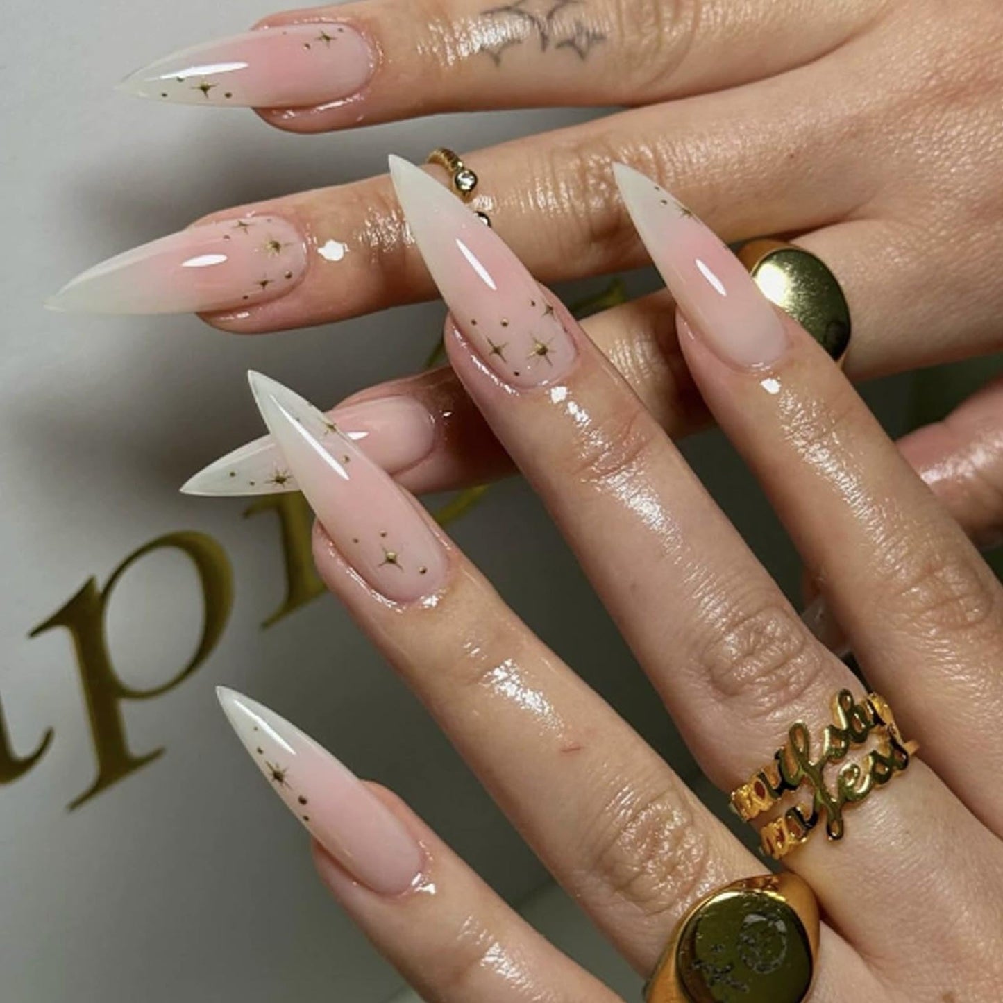Hkanlre Long Press on Nails Gradient Tips Full Cover Stiletto False Nude Nails Gold Fake Nails for Women 24PCS