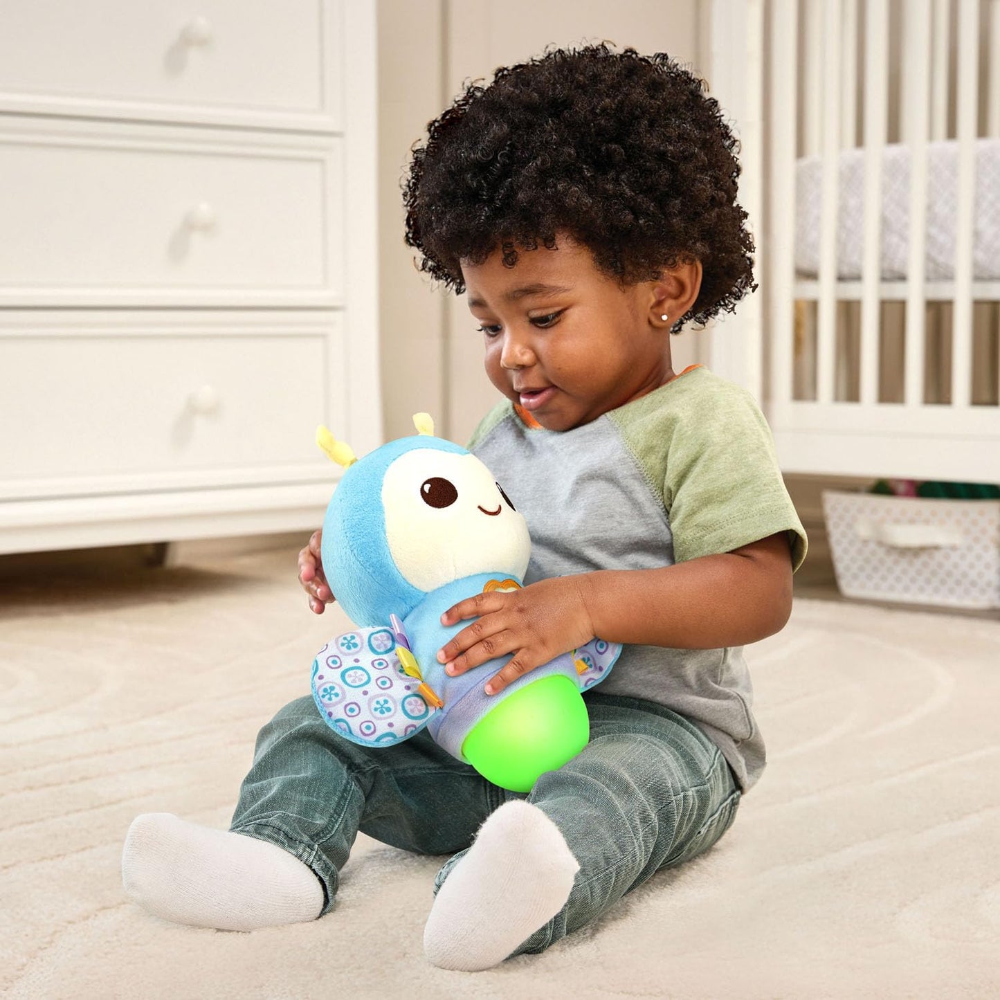 VTech Baby Soothe and Shine Firefly Musical Plush with Color Changing Night-Light and Timer