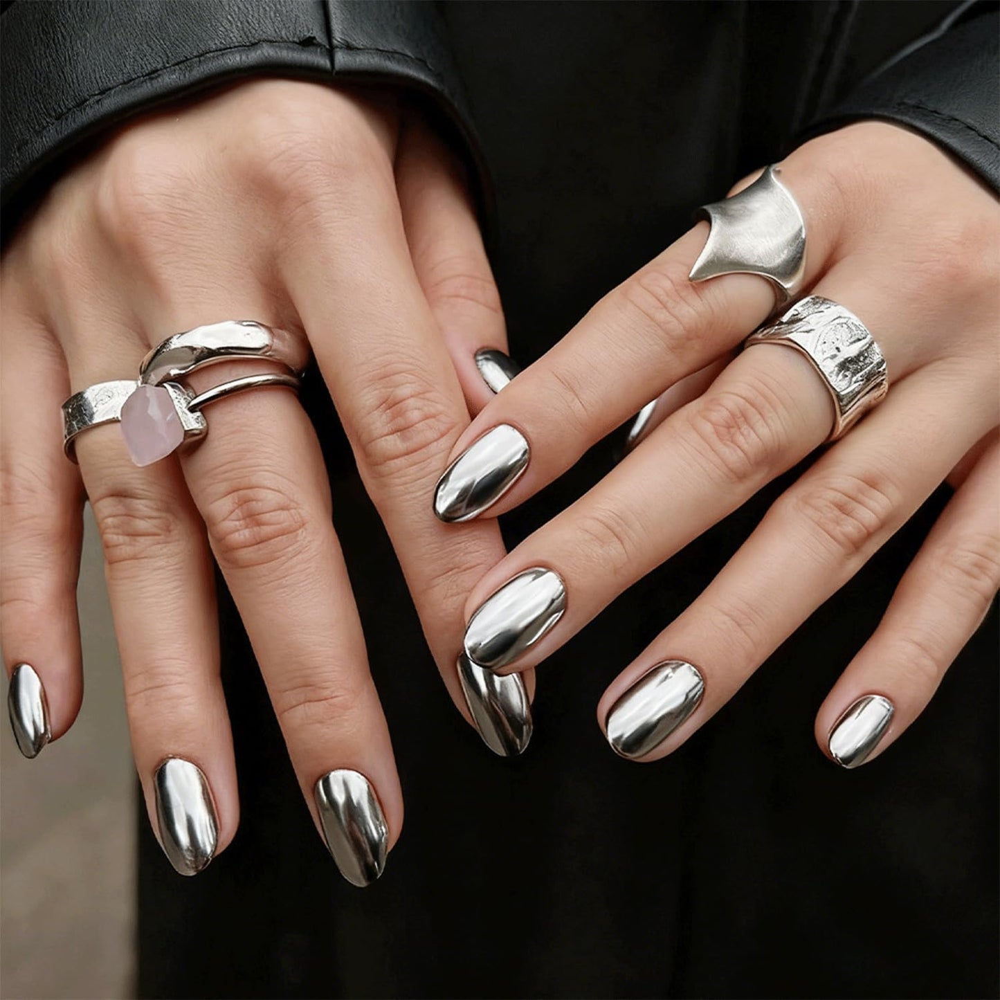 Silver Chrome Press On Nails Short Almond Nails Press Ons Metallic Mirror Fake Nails Glossy Acrylic Nails Full Cover Stick On Nails For Women Girls Decorations Supplies 24Pc