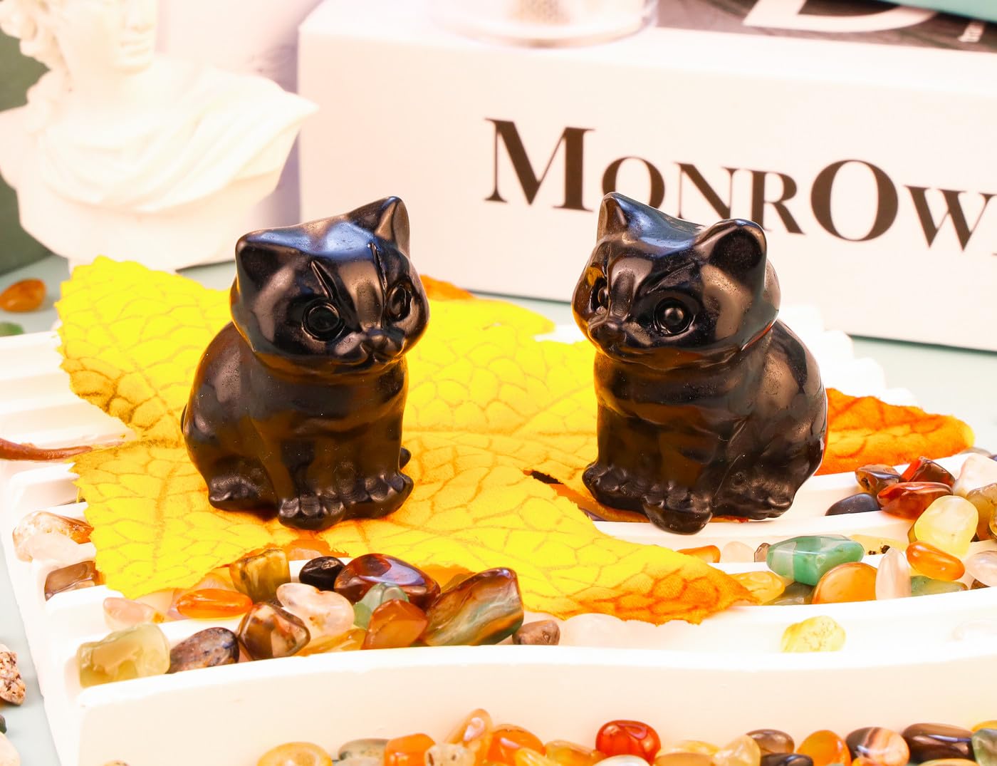 DUQGUHO Black Cat Decor Obsidian Cat Crystal Figurines Mom Crystals Gifts for Cat Lovers Men Women Lucky Cute Cat Statue Loss of Cat Sympathy Gift Mothers Cute Decoration