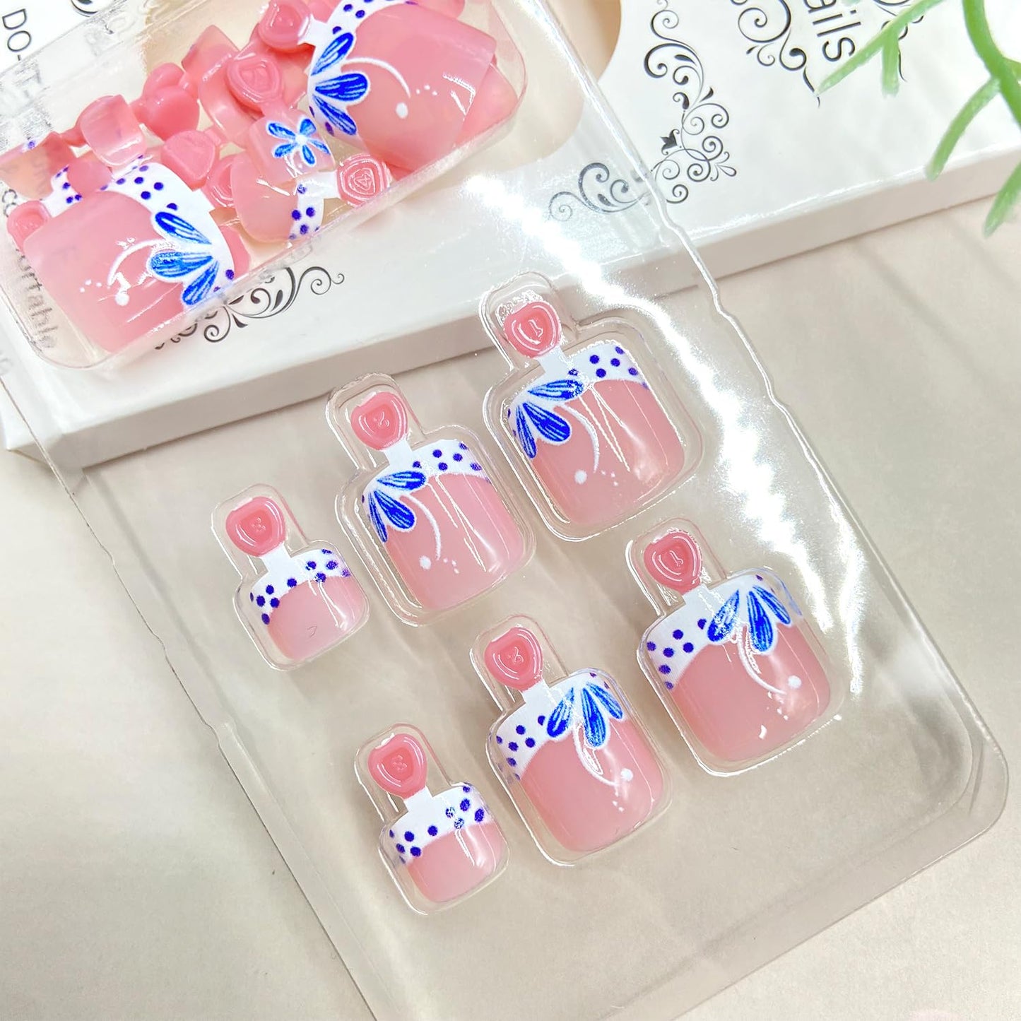 Blue Flower Press on Toenails Summer False Toenails Glossy French Tip Toe Nails Reusable Full Cover Toe Nails for Women