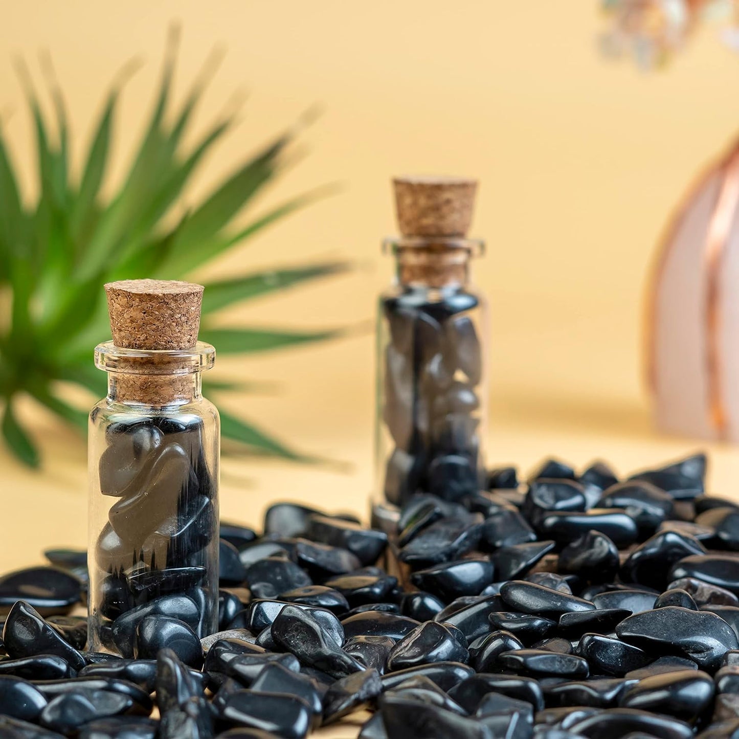 Black Tourmaline Crystal Chips bulk Gemstone Valentine Gift, Healing Crystal Natural Irregular Shaped Crushed Stone Reik Healing Tumbled Chips Crystal Chips for Witchcraft & Jewelry Making 1 Lb