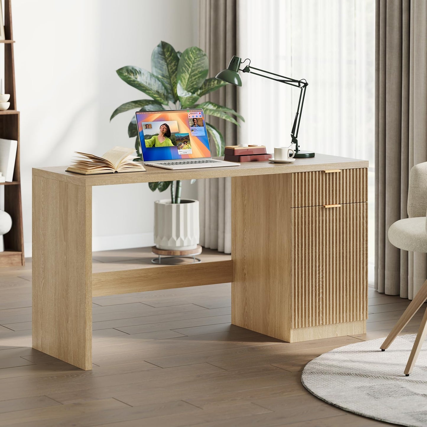 IDEALHOUSE Fluted Executive Desk with Drawers, 60" Modern Home Office Desk with Storage Cabinet, Wood Fluted Computer Desks Workstation for Working, Studying, Writing, Natural Oak