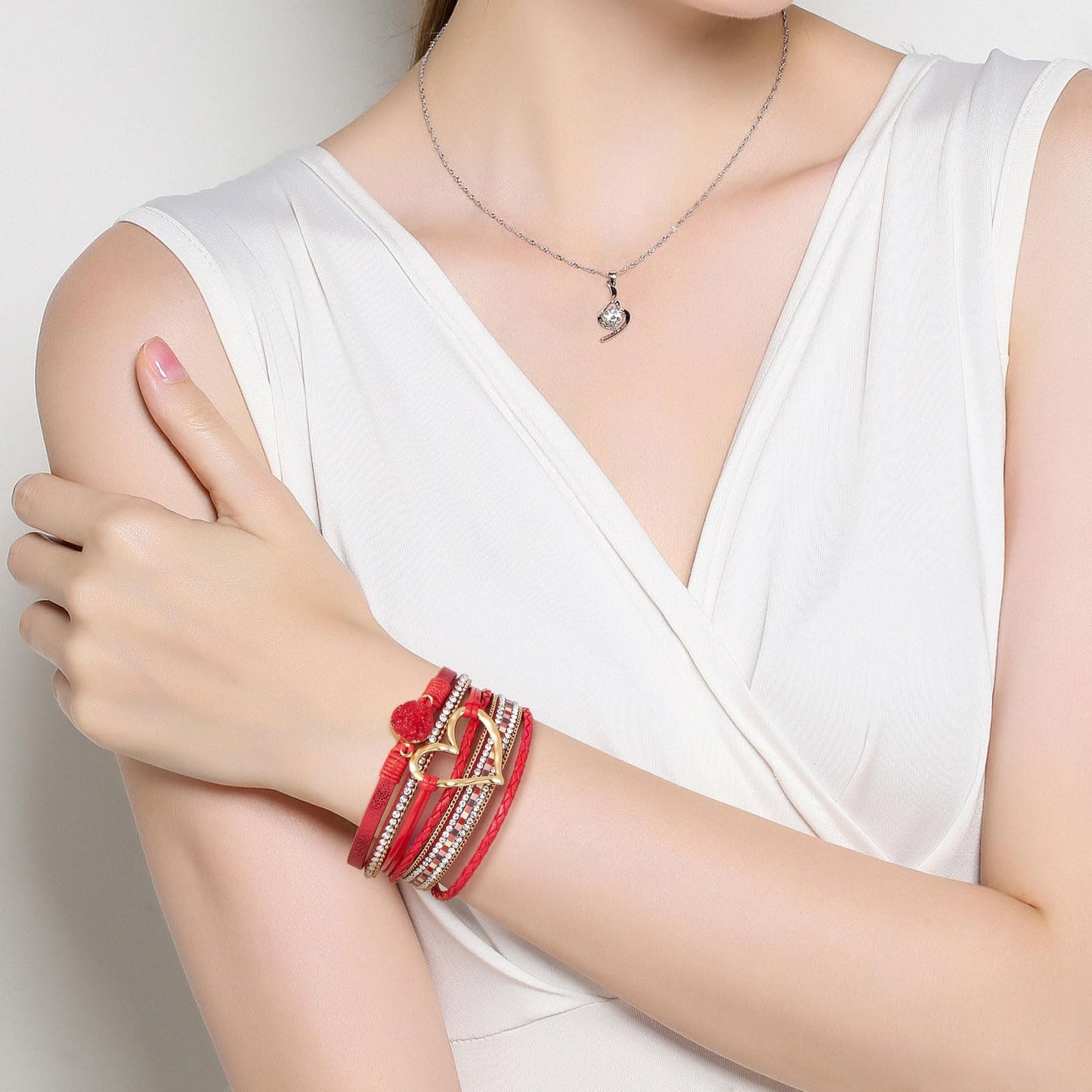 QIUTIMIY Leather Bracelets for Women Trendy Boho Cuff Bracelet Layered Bangle with Clasp Hand Wrist Jewelry Western(Style 6-Red)