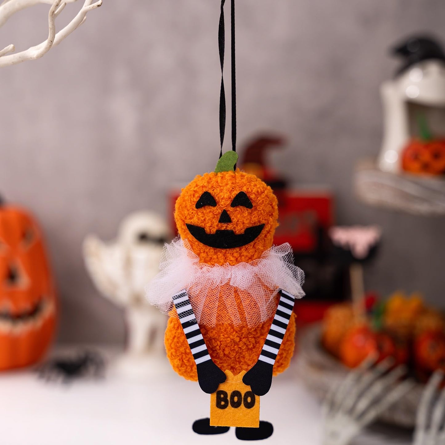 Set of 4 Halloween Tree Ornaments Black Cat Pumpkin Skeleton Ghost Hanging Decorations for Holiday Party Home Christmas Tree Decor