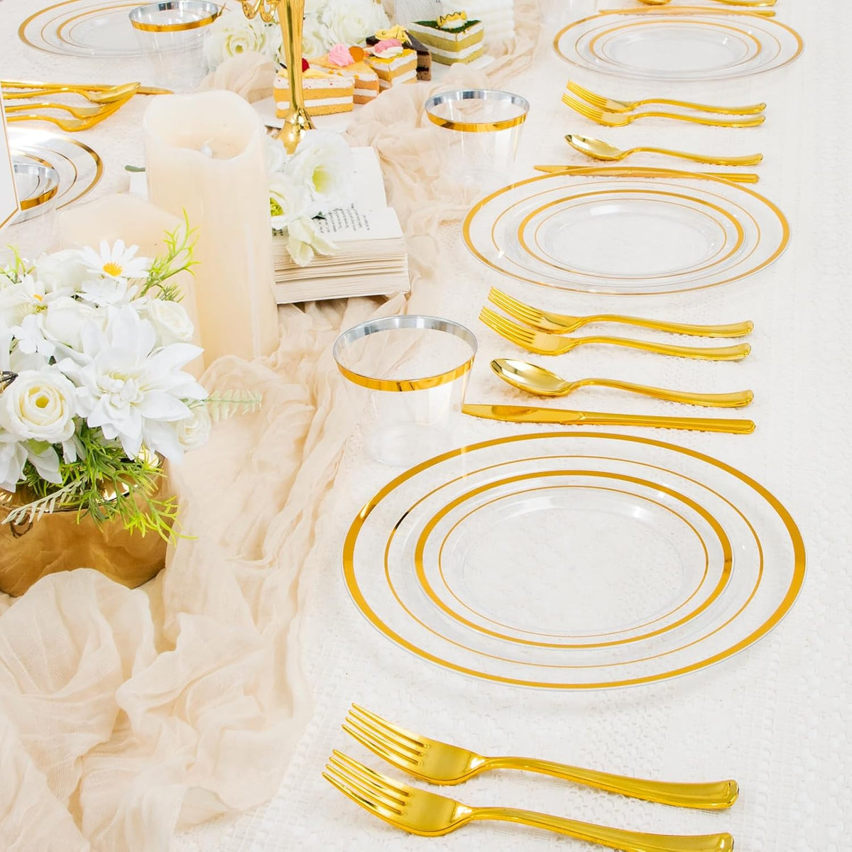 WELLIFE 600 PCS Clear Gold Disposable Dinnerware Set for 100 Guests, Clear and Gold Plastic Plates, Gold rimmed Plastic Dinner & Salad Plates,Cups,Silverware Set for Wedding