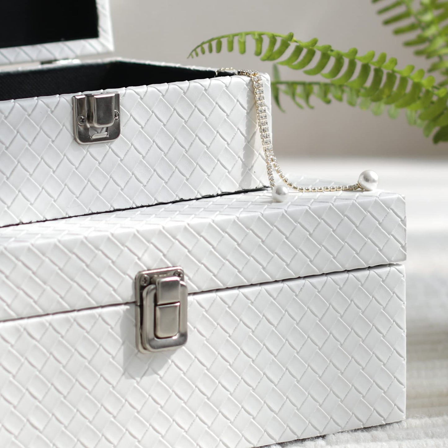 DECOR4SEASON Faux Leather Decorative Jewelry Storage Organizer Boxes Set of 2, White