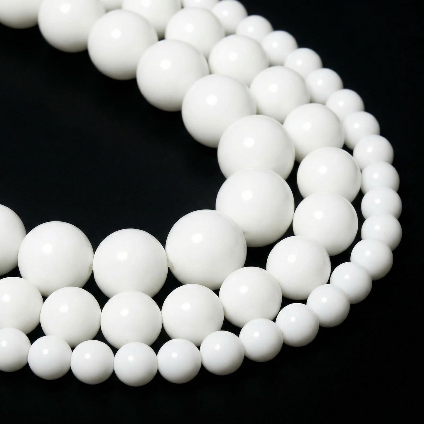 Yochus 45pcs White Tridacna Beads，8mm Healing Power Natural Stone Round Loose Beads for Jewelry Making Earring Necklace DIY Crafts