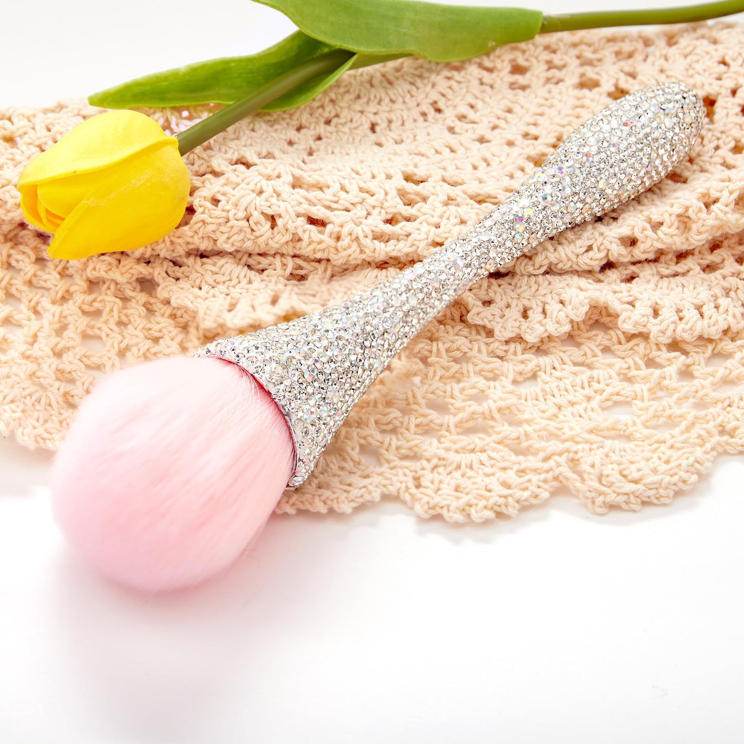 JERCLITY 1 Piece Powder Makeup Brushes Blush Brush Super Large Face Makeup Brushes Kabuki Brushes for Powder Cosmetic Nail Dust Brush Makeup Tool(White Diamond)