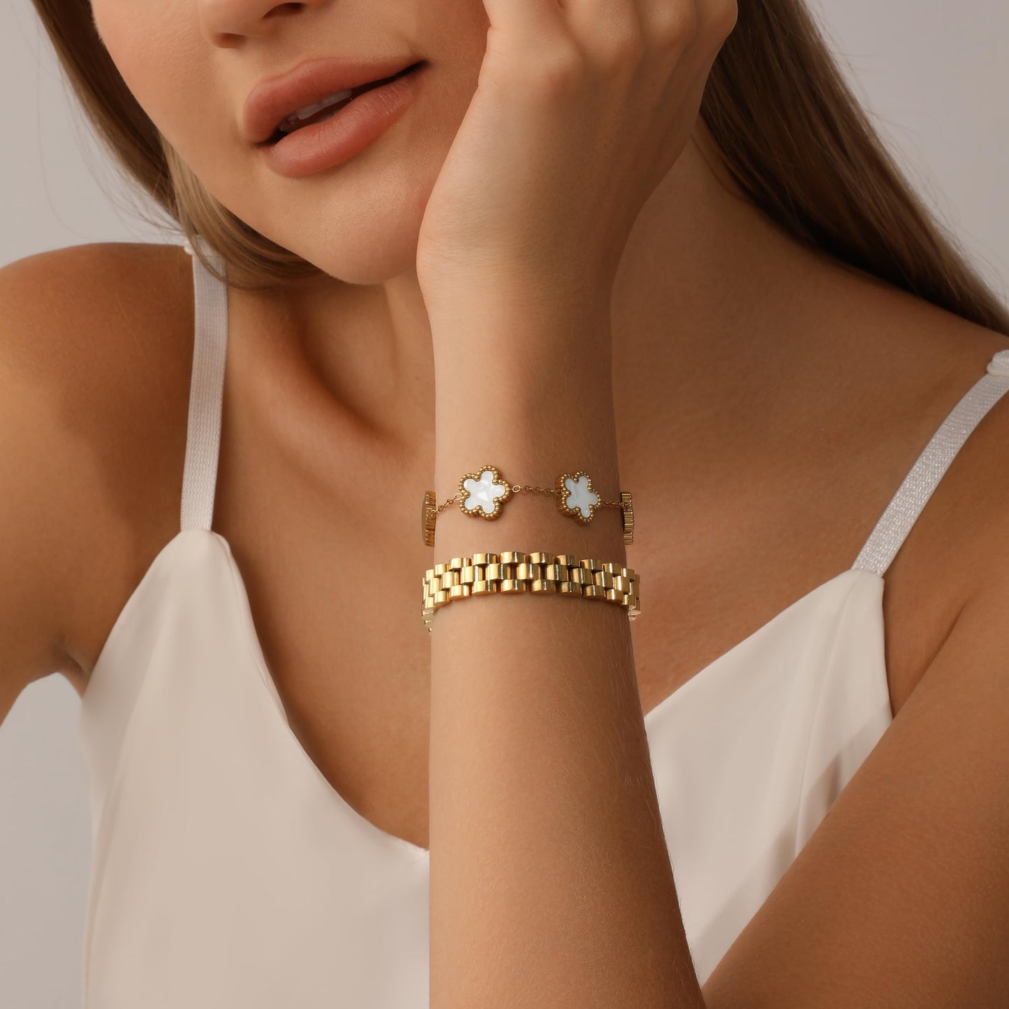 YOQ Stackable Four Leaf Clover Bracelets for Women, 18K Gold Plated Love Bangle Bracelets Set, 2 Pcs Charm Jewelry Gifts (White 2Pcs-W)
