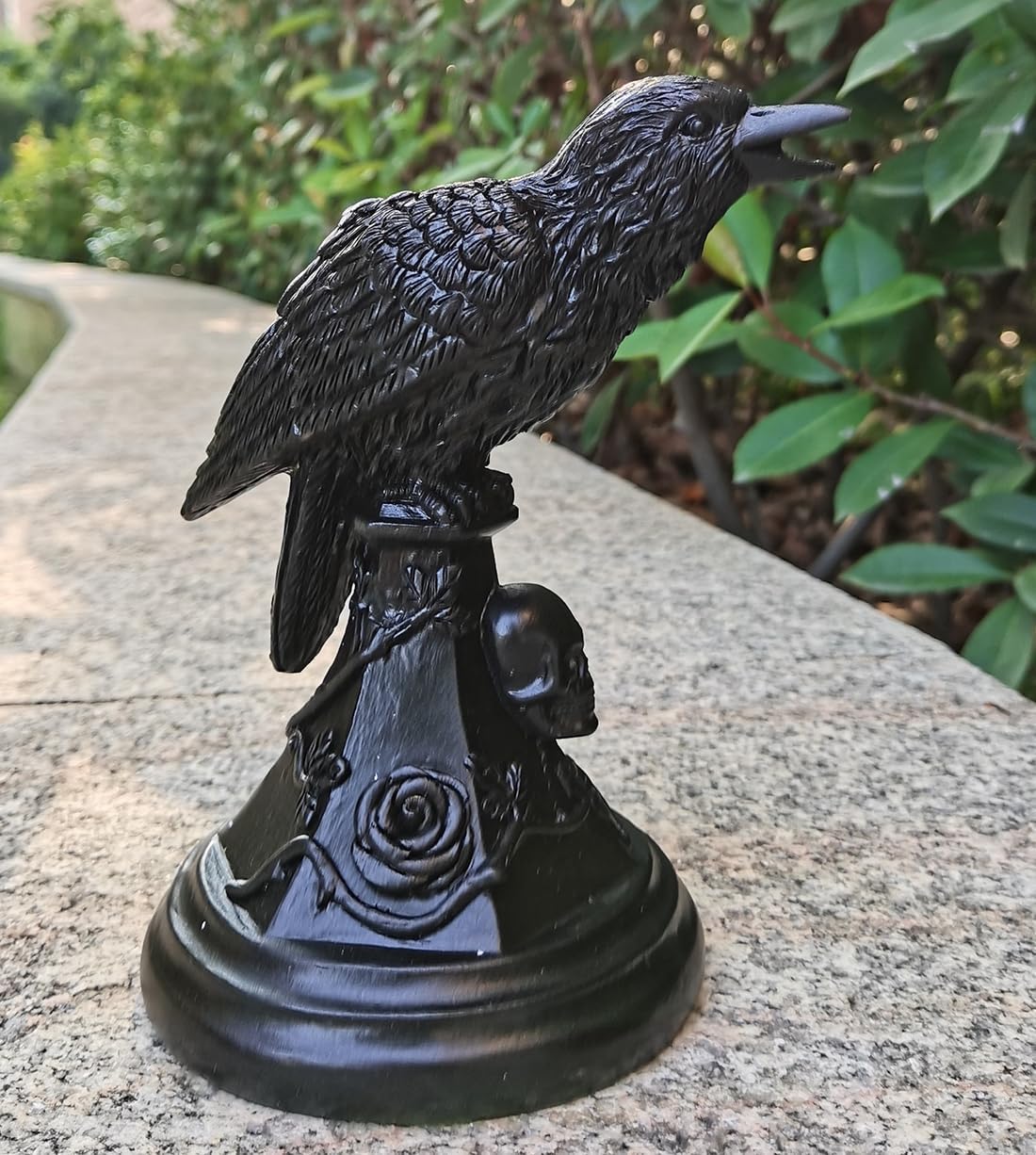 Dark Gothic Candlestick Raven/Owl Halloween Candle Stick Holder, Gothic Statue Figurine Holder Holder Stand, Gothic Home Decor Accessory (Raven)