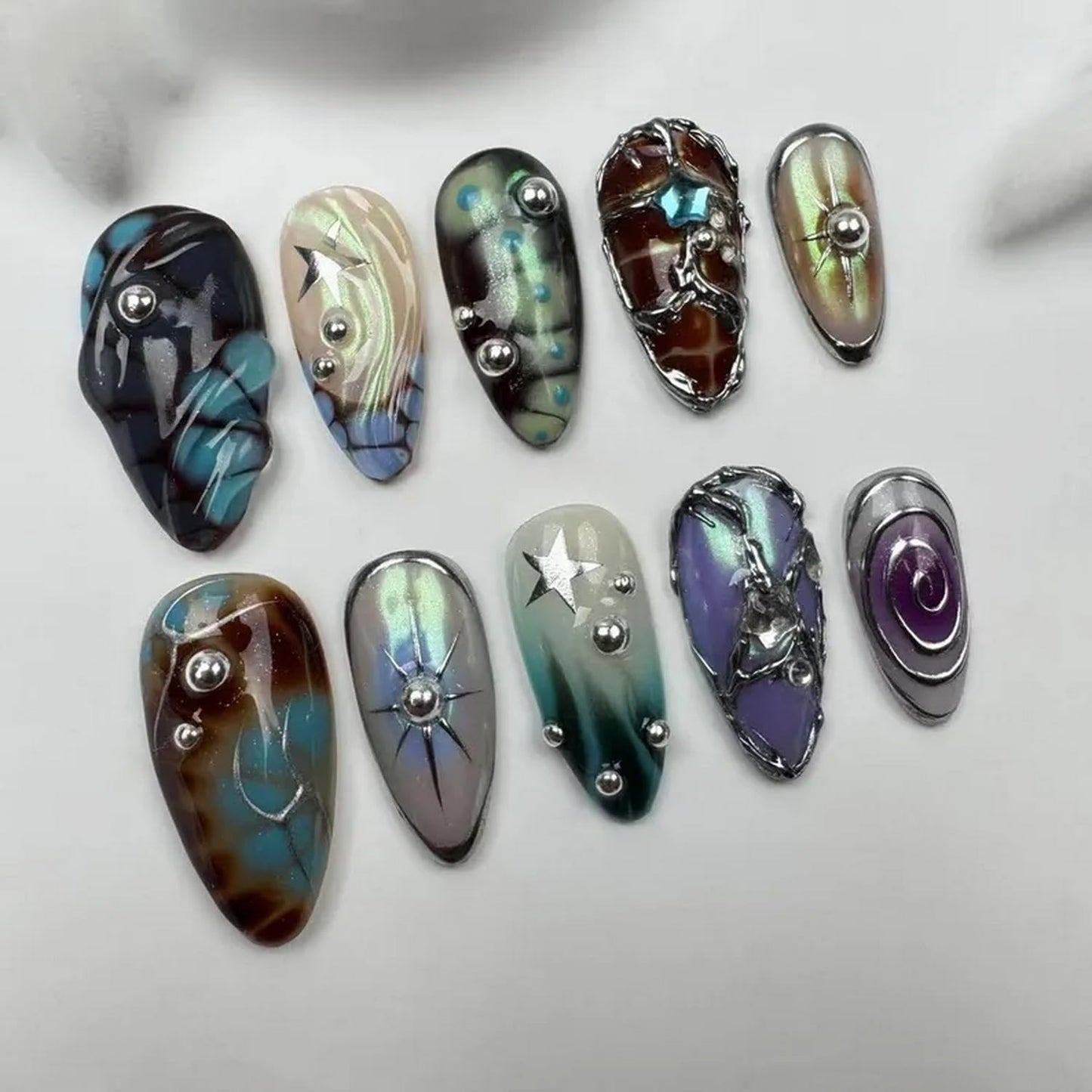 Gradient Press on Nails Handmade Press on Nails Punk Rock Gothic Cool Designs Stars Fake Nails Full Cover French False Nails Medium Almond 3D Silver Steel Ball False Nails for Women (Size S)